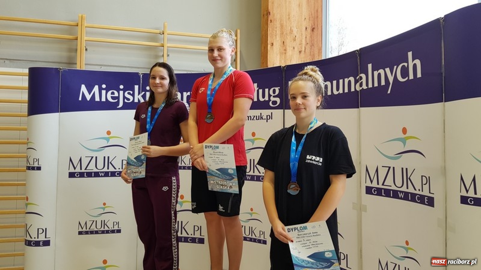 Zdjęcie w galerii na portalu naszraciborz.pl: Medalowe żniwa pływaków ZSOMS wiadomości z regionu