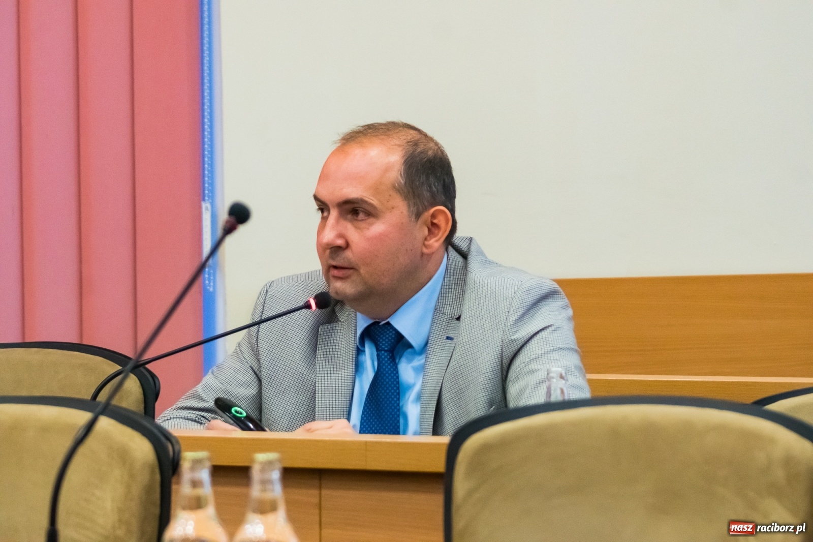 Zdjęcie w galerii na portalu naszraciborz.pl: Opozycja zapytała wiceprezydenta Michała Fitę o jego stanowisko w sprawie likwidacji jednej ze szkół  wiadomości z regionu