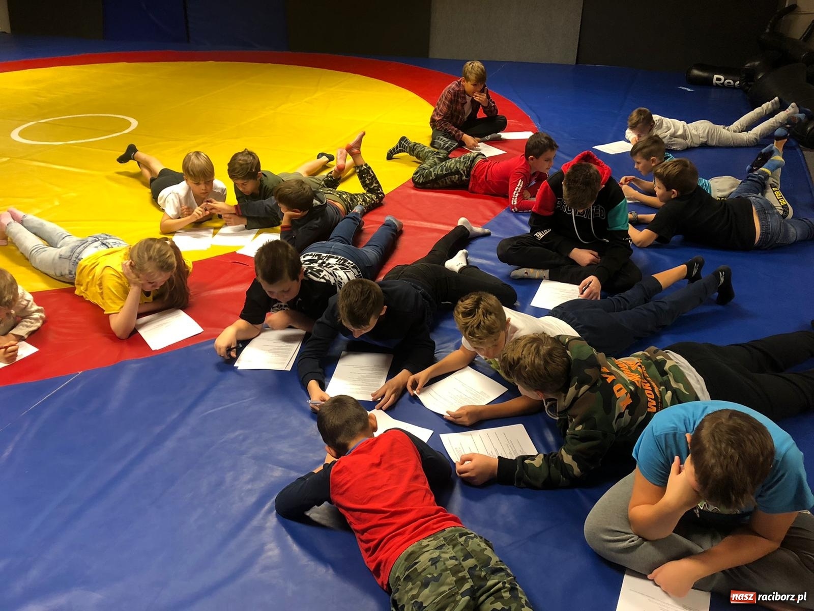 Zdjęcie w galerii na portalu naszraciborz.pl: Trenuję - nie zażywam. Profilaktyka w Łamatorze wiadomości z regionu