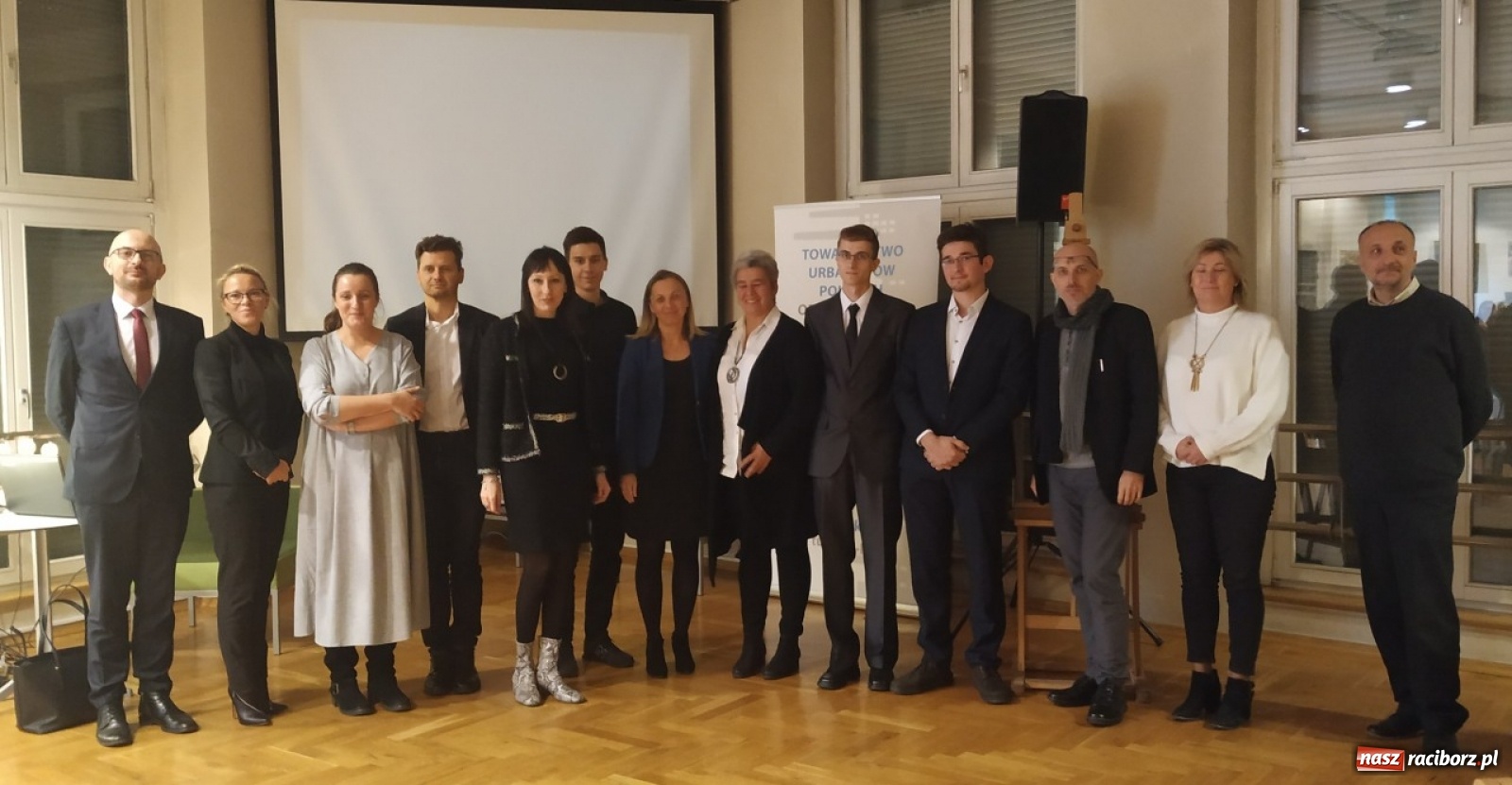 Zdjęcie w galerii na portalu naszraciborz.pl: Dyplomant raciborskiej PWSZ z nagrodą Towarszystwa Urbanistów Polskich wiadomości z regionu