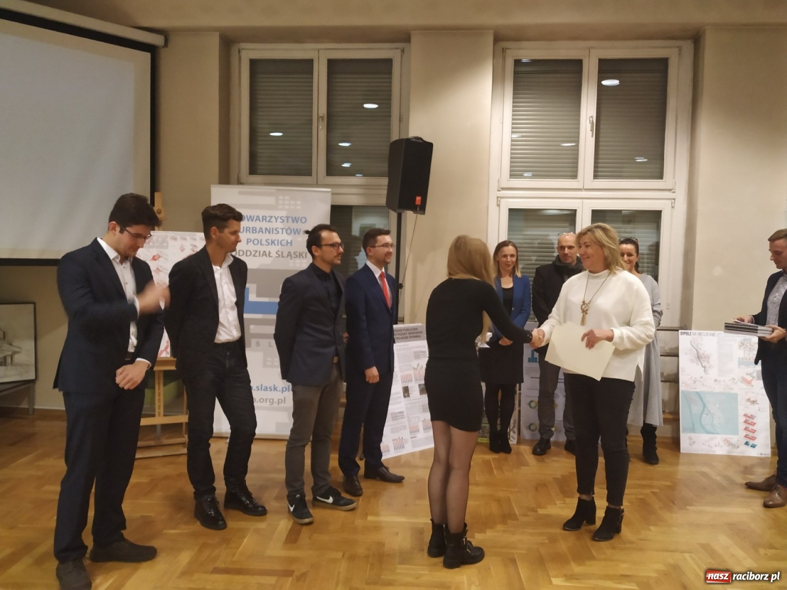 Zdjęcie w galerii na portalu naszraciborz.pl: Dyplomant raciborskiej PWSZ z nagrodą Towarszystwa Urbanistów Polskich wiadomości z regionu