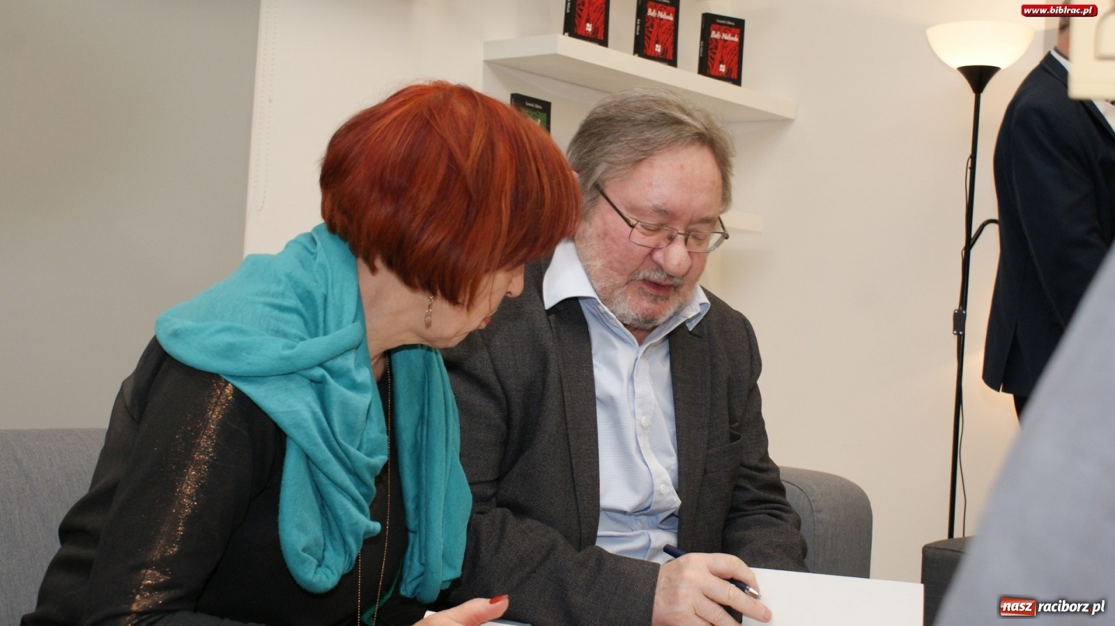 Zdjęcie w galerii na portalu naszraciborz.pl: Leszek Libera gościem raciborskiej biblioteka wiadomości z regionu