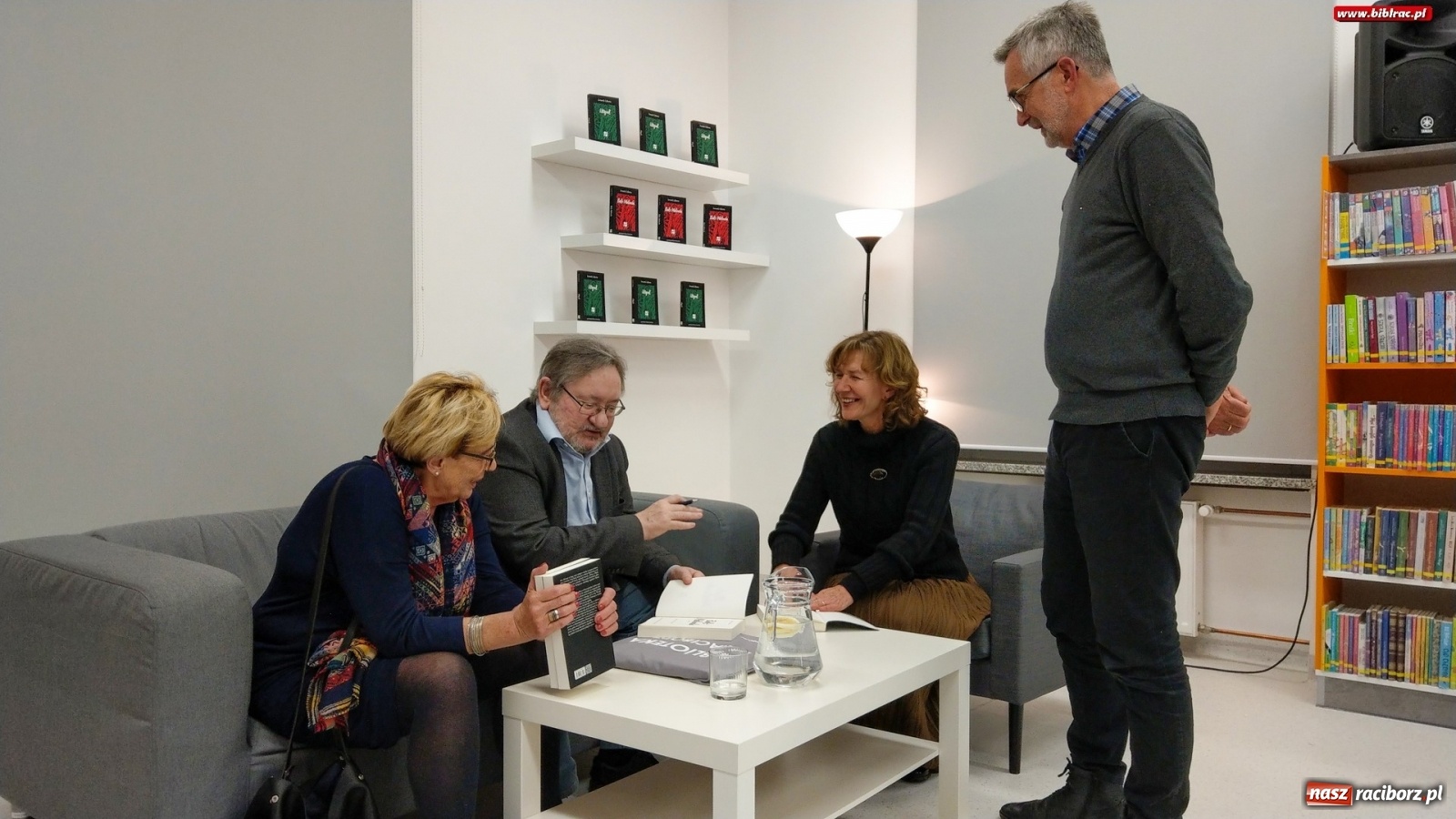 Zdjęcie w galerii na portalu naszraciborz.pl: Leszek Libera gościem raciborskiej biblioteka wiadomości z regionu