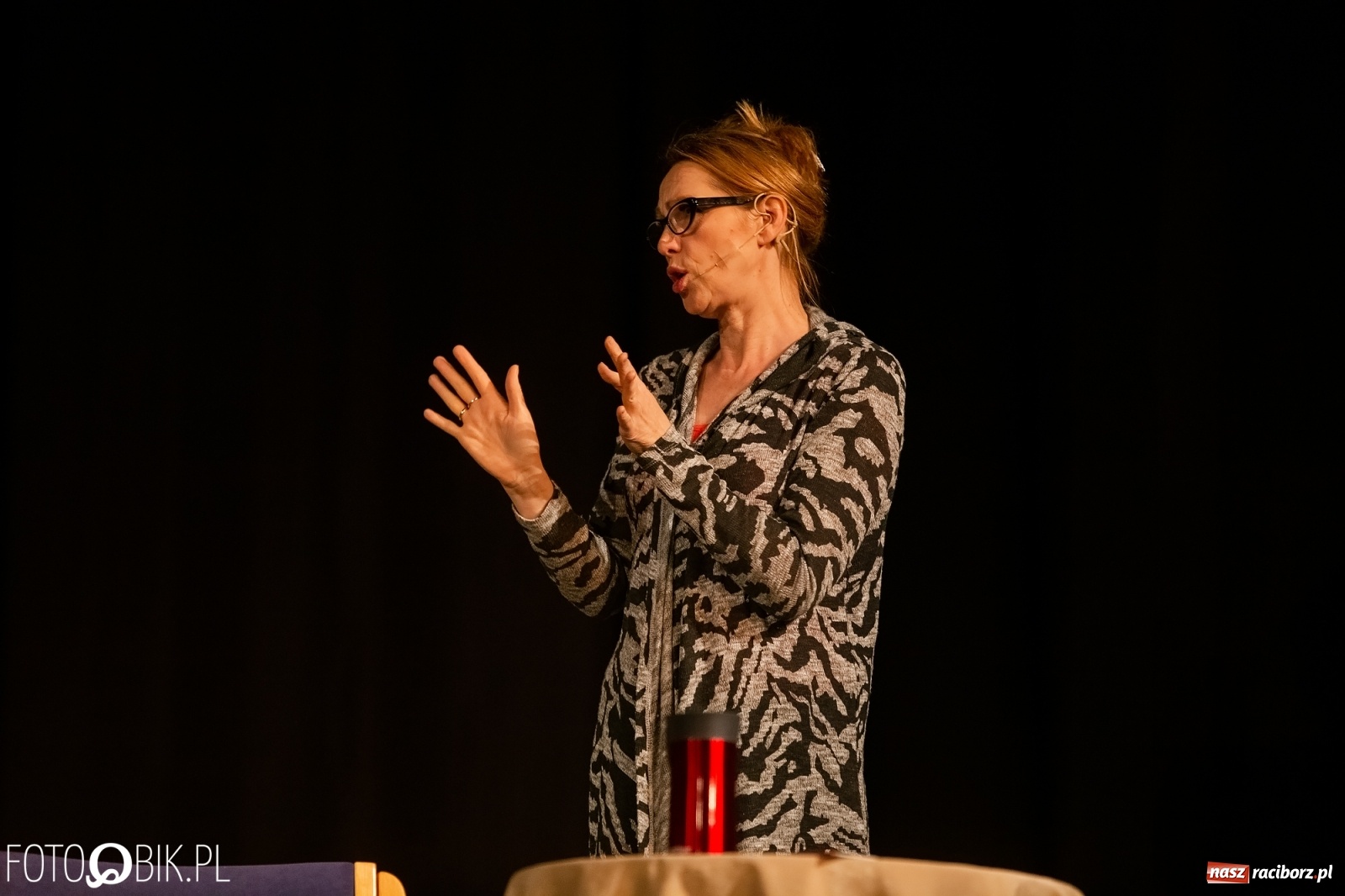 Zdjęcie w galerii na portalu naszraciborz.pl: Spektakl profilaktyczny w DK Strzecha wiadomości z regionu