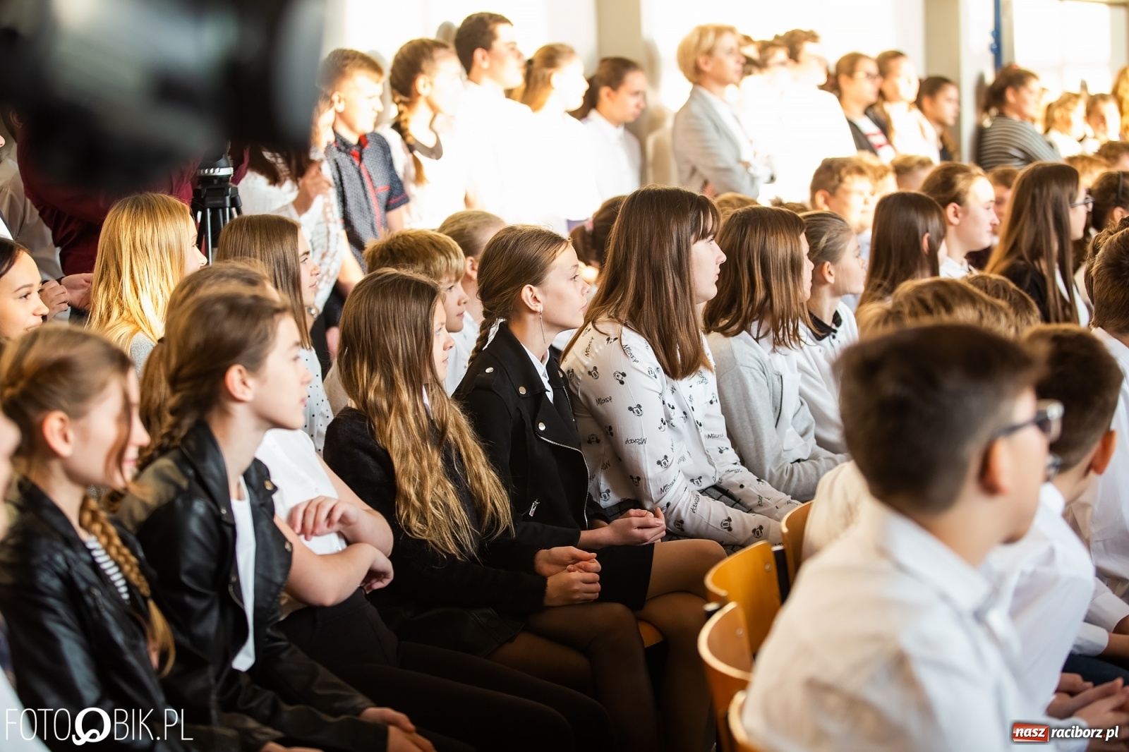 Zdjęcie w galerii na portalu naszraciborz.pl: Spotkanie Rzecznika Mikołaja Pawlaka z uczniami SP 1 wiadomości z regionu