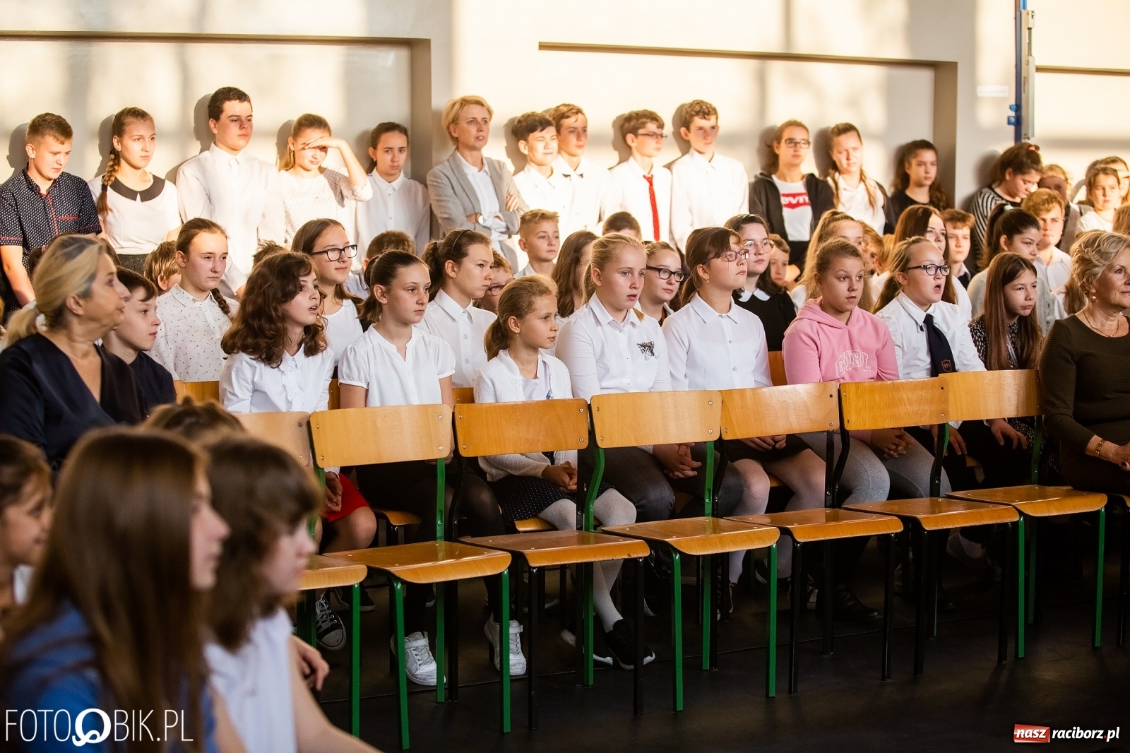 Zdjęcie w galerii na portalu naszraciborz.pl: Spotkanie Rzecznika Mikołaja Pawlaka z uczniami SP 1 wiadomości z regionu