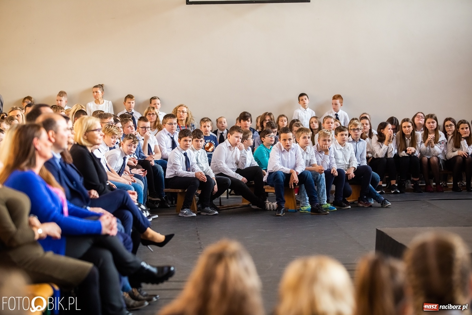 Zdjęcie w galerii na portalu naszraciborz.pl: Spotkanie Rzecznika Mikołaja Pawlaka z uczniami SP 1 wiadomości z regionu