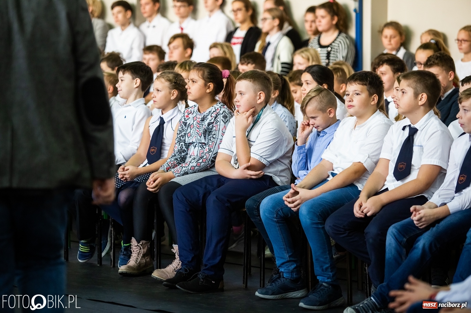 Zdjęcie w galerii na portalu naszraciborz.pl: Spotkanie Rzecznika Mikołaja Pawlaka z uczniami SP 1 wiadomości z regionu
