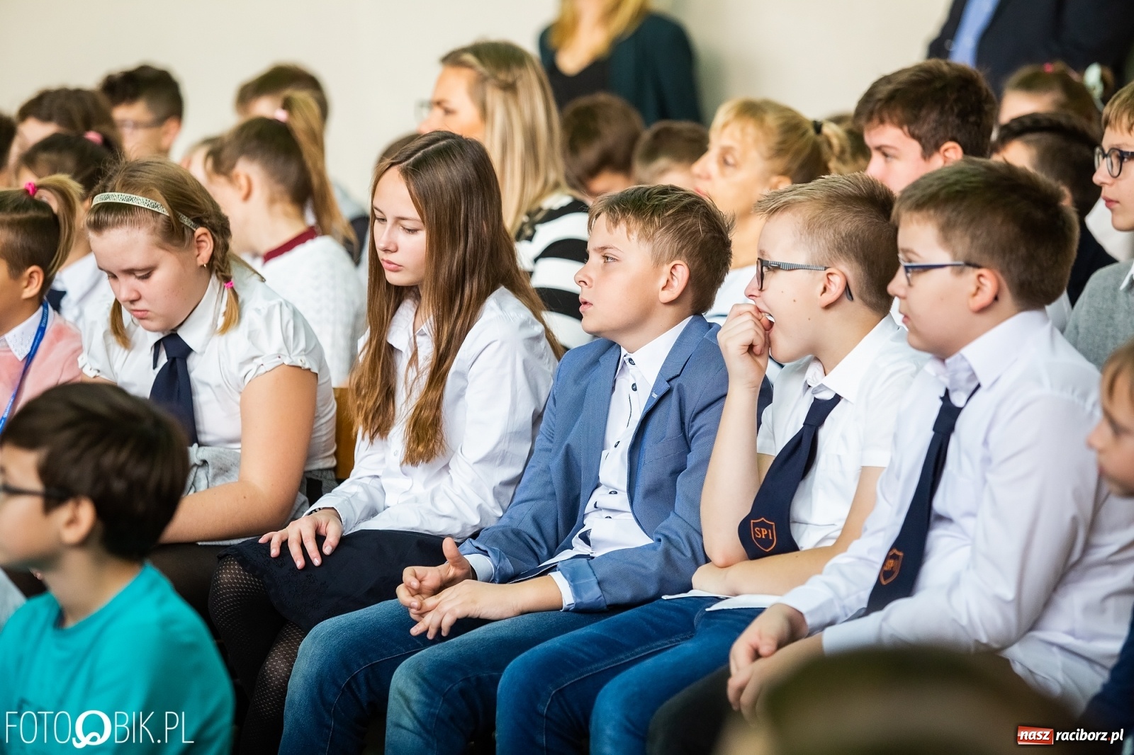 Zdjęcie w galerii na portalu naszraciborz.pl: Spotkanie Rzecznika Mikołaja Pawlaka z uczniami SP 1 wiadomości z regionu