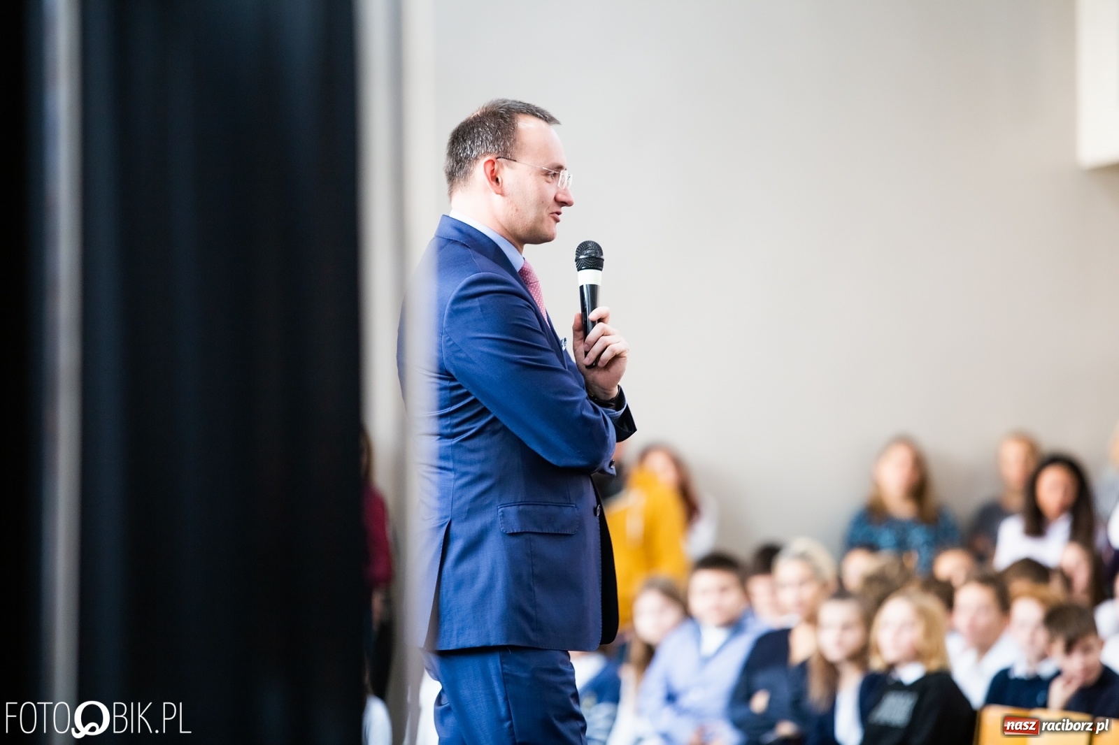 Zdjęcie w galerii na portalu naszraciborz.pl: Spotkanie Rzecznika Mikołaja Pawlaka z uczniami SP 1 wiadomości z regionu