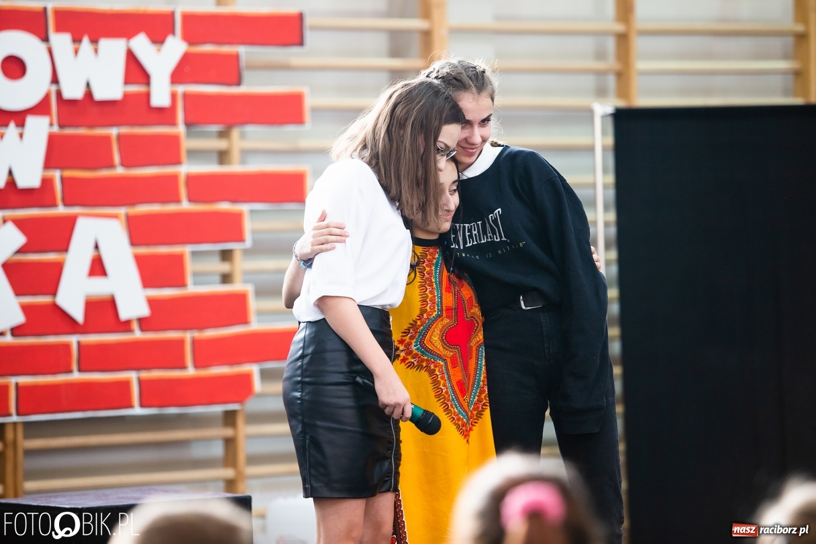 Zdjęcie w galerii na portalu naszraciborz.pl: Spotkanie Rzecznika Mikołaja Pawlaka z uczniami SP 1 wiadomości z regionu