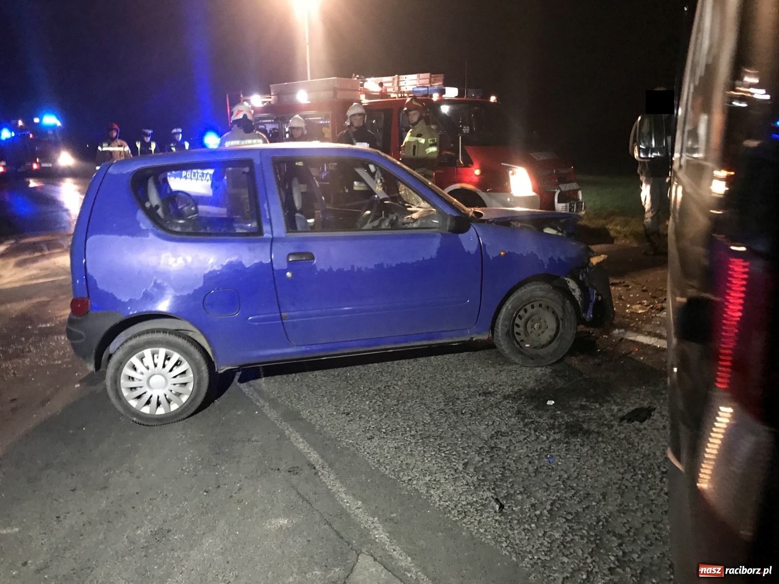 Zdjęcie w galerii na portalu naszraciborz.pl: Kierowca z Niemiec wymusił pierwszeństwo  wiadomości z regionu