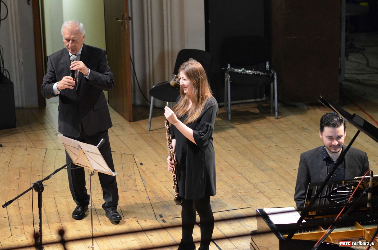 Zdjęcie w galerii na portalu naszraciborz.pl: Rożek angielski na koncercie w RCK-u wiadomości z regionu