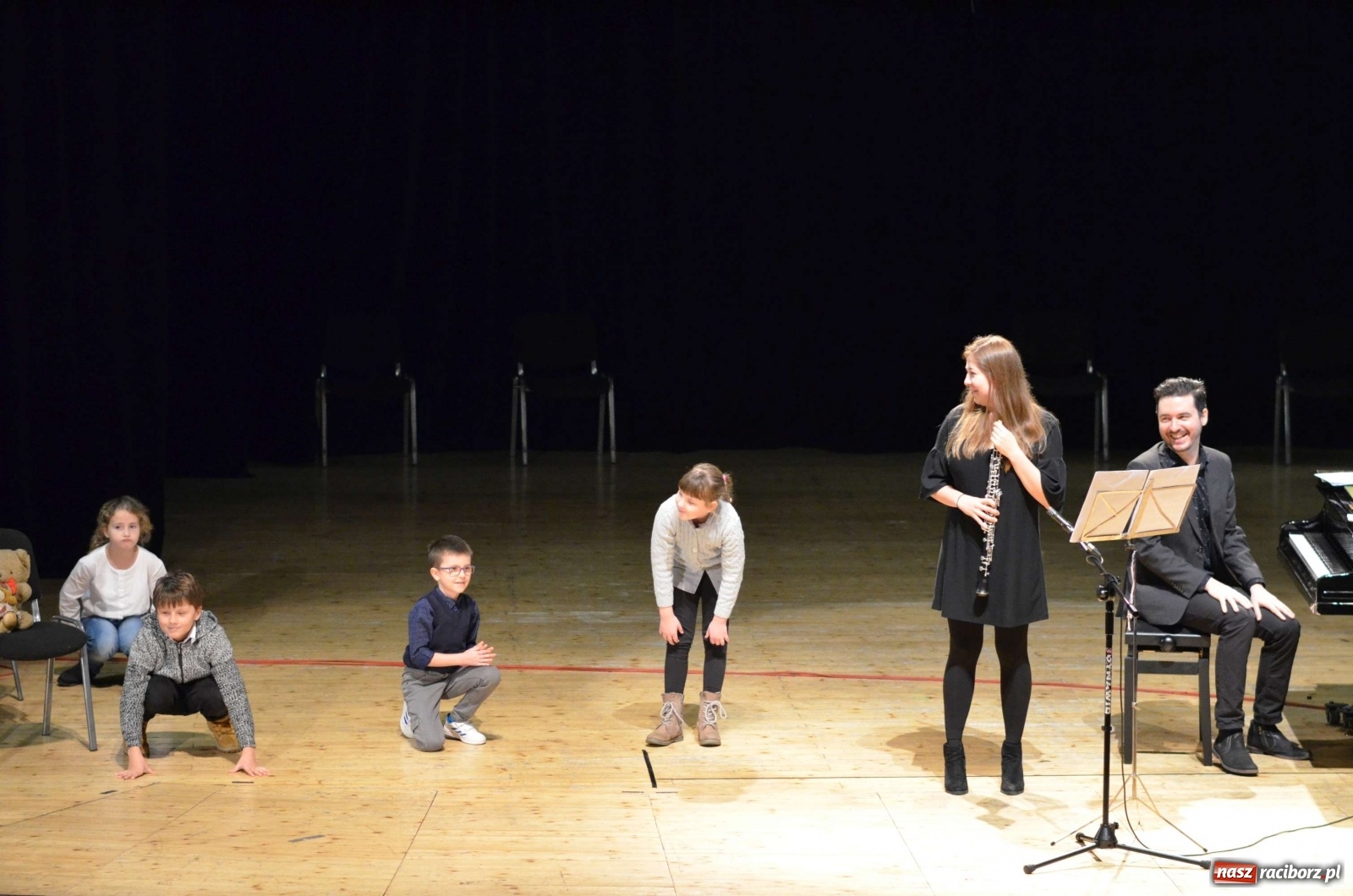 Zdjęcie w galerii na portalu naszraciborz.pl: Rożek angielski na koncercie w RCK-u wiadomości z regionu