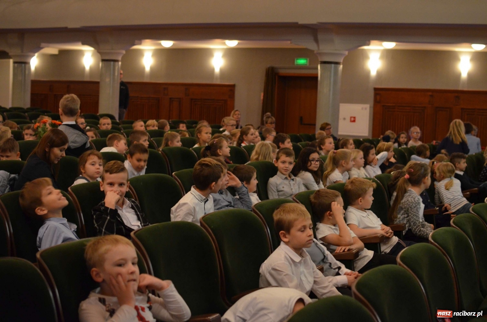 Zdjęcie w galerii na portalu naszraciborz.pl: Rożek angielski na koncercie w RCK-u wiadomości z regionu