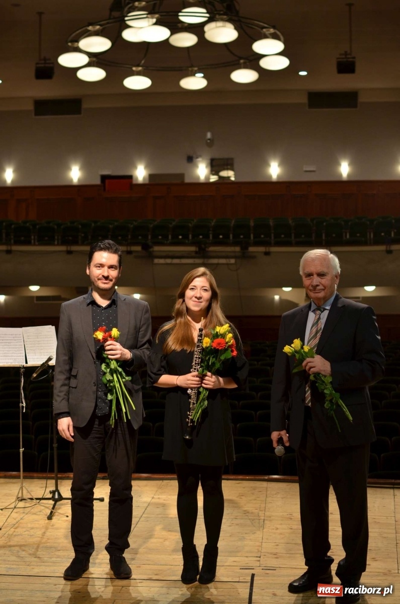 Zdjęcie w galerii na portalu naszraciborz.pl: Rożek angielski na koncercie w RCK-u wiadomości z regionu