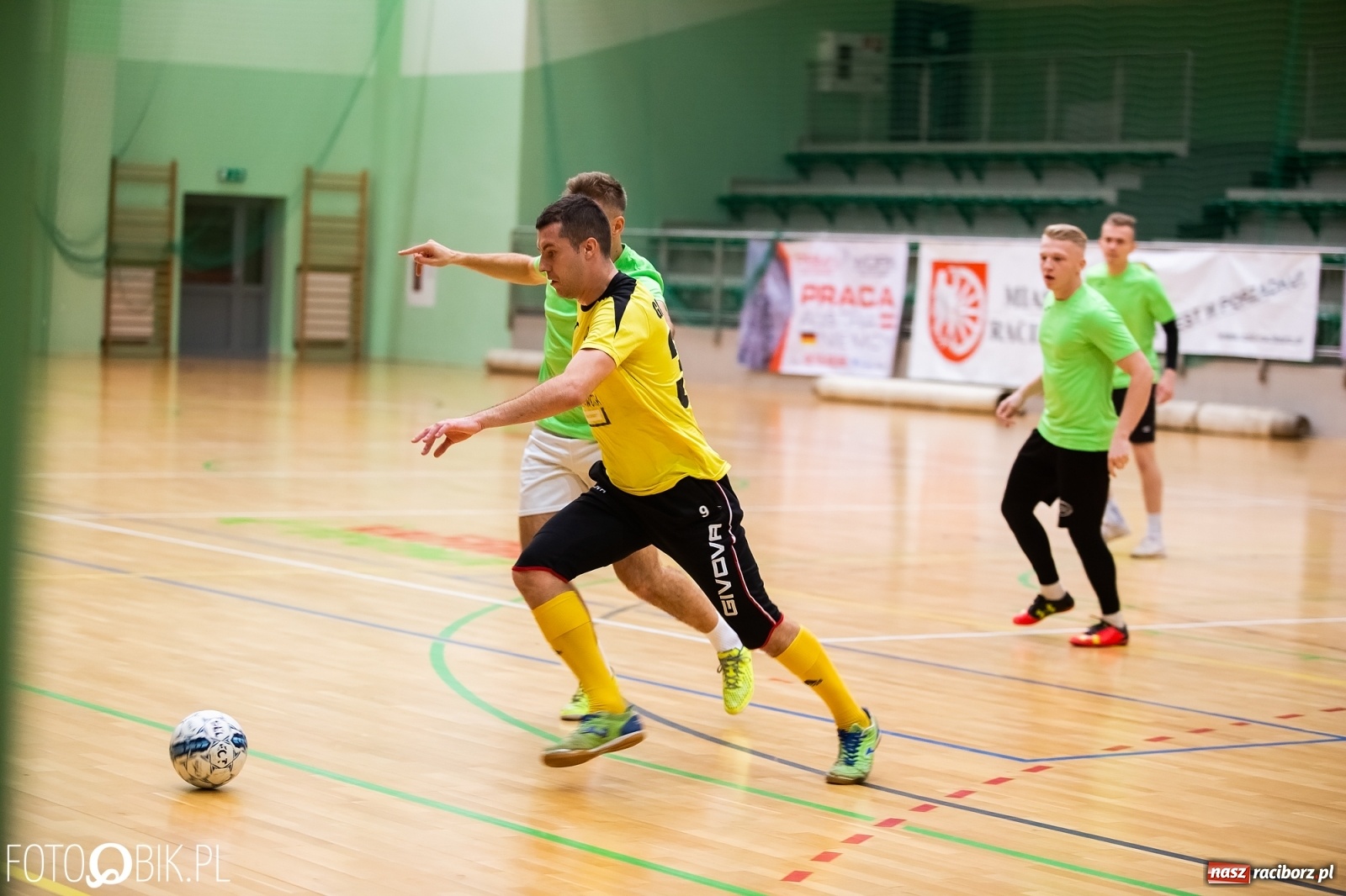 Zdjęcie w galerii na portalu naszraciborz.pl: Ruszył drugi weekend HLPN. Grała I i II liga wiadomości z regionu