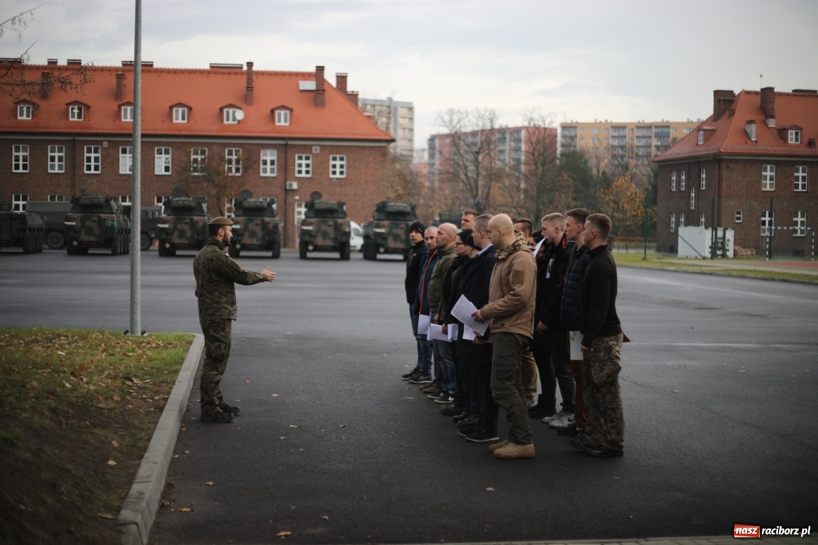 Zdjęcie w galerii na portalu naszraciborz.pl: Tak wygląda dziś na Śląsku początek służby wojskowej  wiadomości z regionu