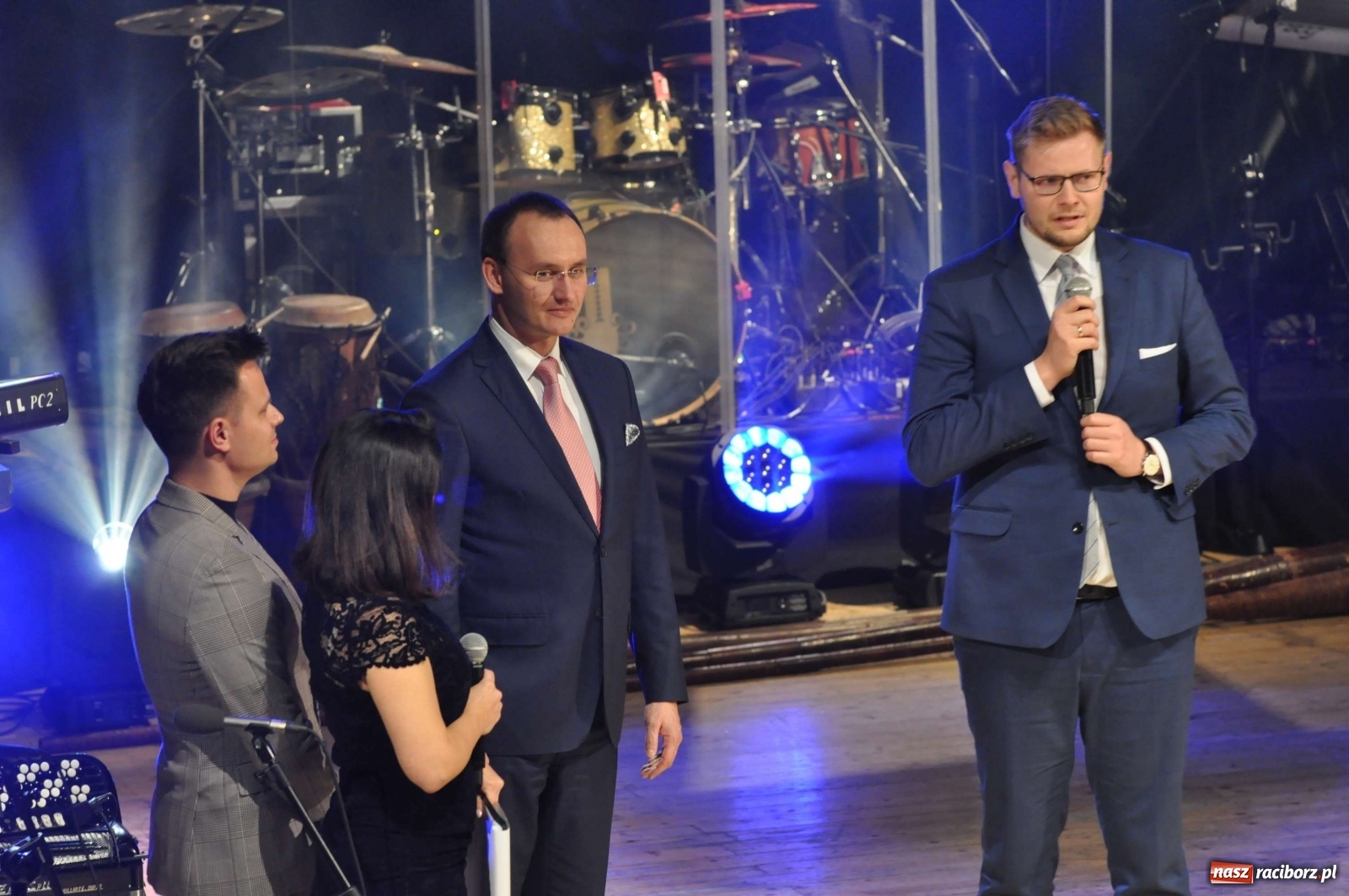 Zdjęcie w galerii na portalu naszraciborz.pl: Gala z okazji raciborskich Ogólnopolskich Obchodów Dni Praw Dziecka [FOTO i WIDEO] wiadomości z regionu