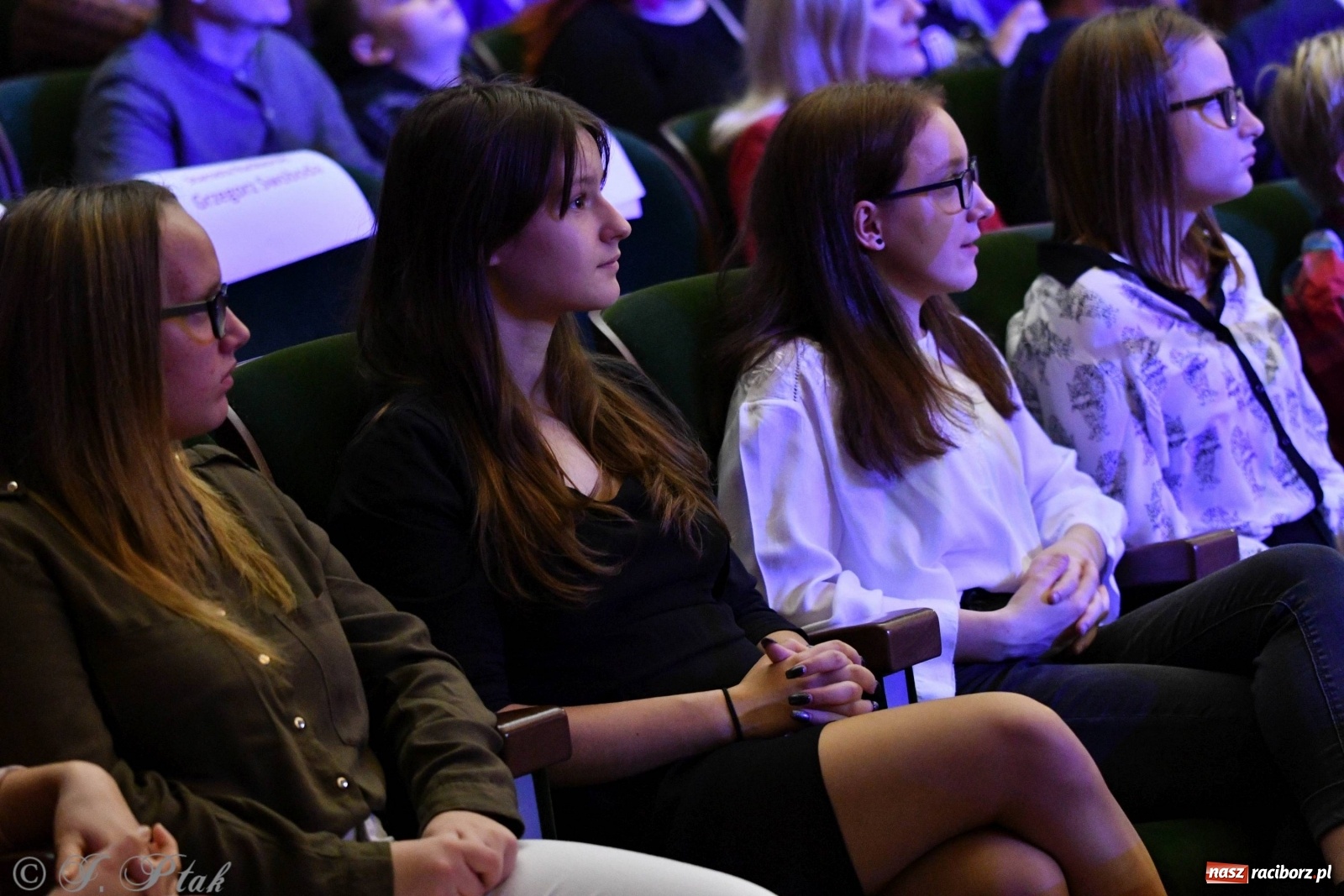 Zdjęcie w galerii na portalu naszraciborz.pl: Gala z okazji raciborskich Ogólnopolskich Obchodów Dni Praw Dziecka [FOTO i WIDEO] wiadomości z regionu