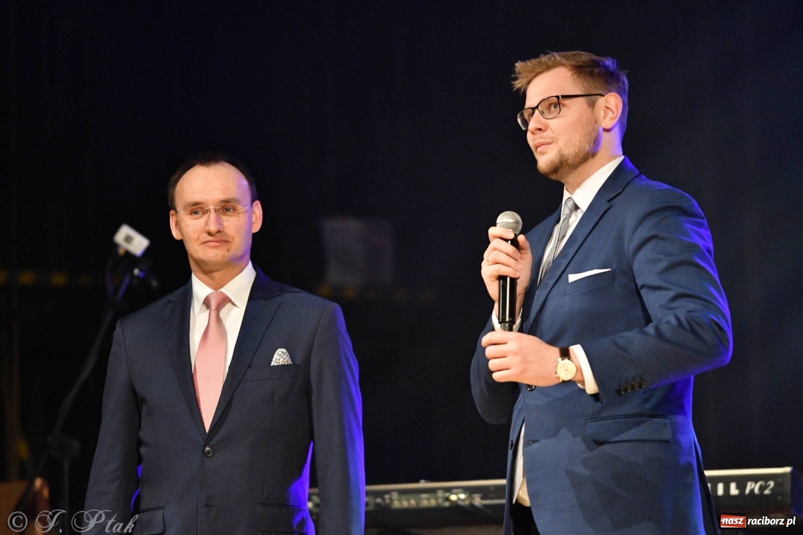 Zdjęcie w galerii na portalu naszraciborz.pl: Gala z okazji raciborskich Ogólnopolskich Obchodów Dni Praw Dziecka [FOTO i WIDEO] wiadomości z regionu