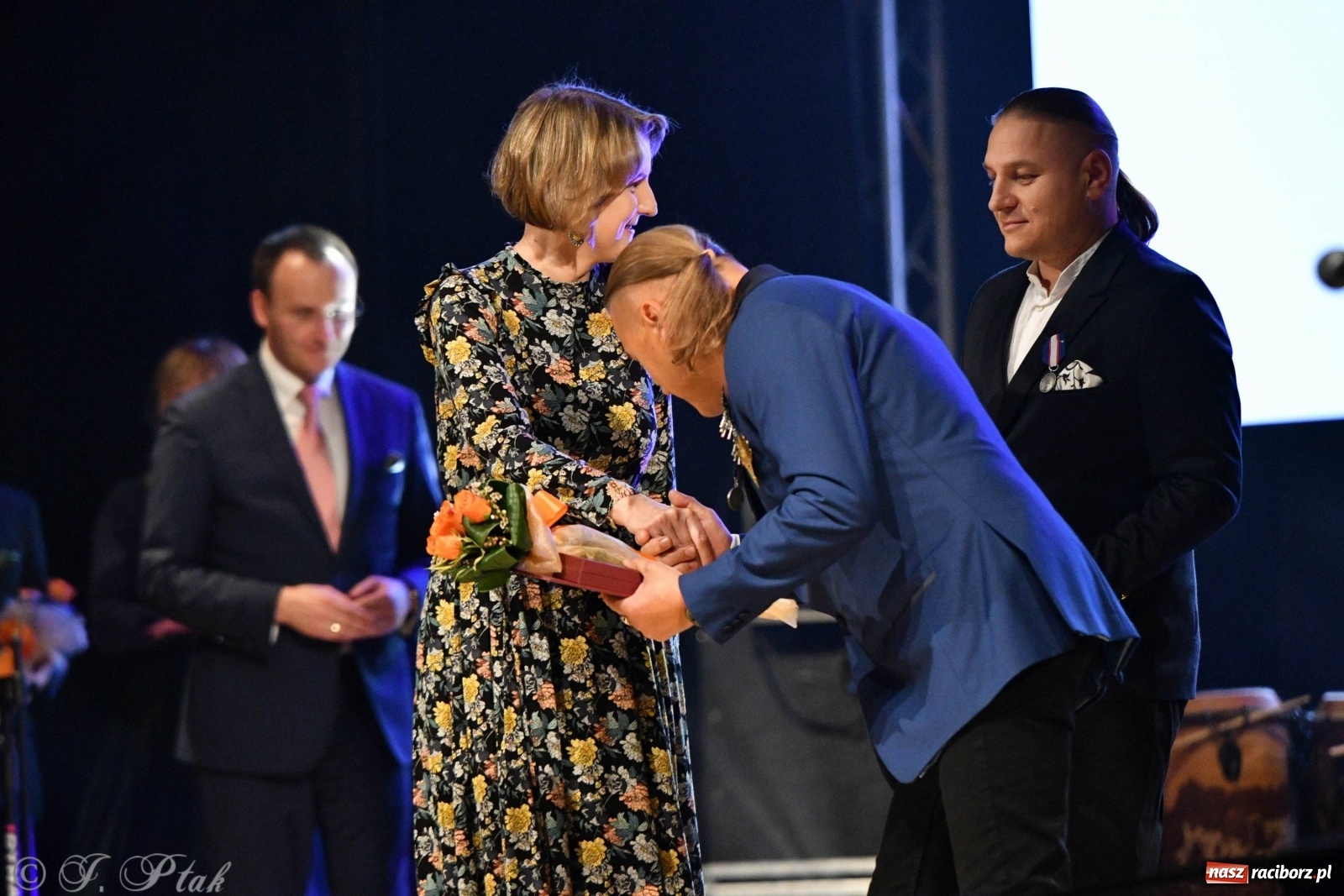 Zdjęcie w galerii na portalu naszraciborz.pl: Gala z okazji raciborskich Ogólnopolskich Obchodów Dni Praw Dziecka [FOTO i WIDEO] wiadomości z regionu