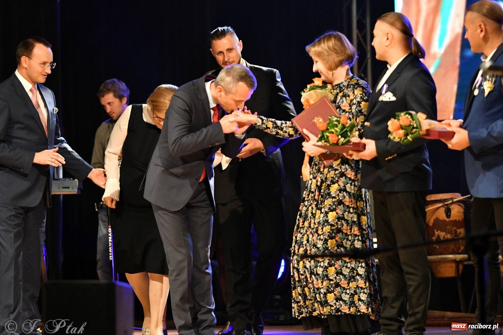 Zdjęcie w galerii na portalu naszraciborz.pl: Gala z okazji raciborskich Ogólnopolskich Obchodów Dni Praw Dziecka [FOTO i WIDEO] wiadomości z regionu