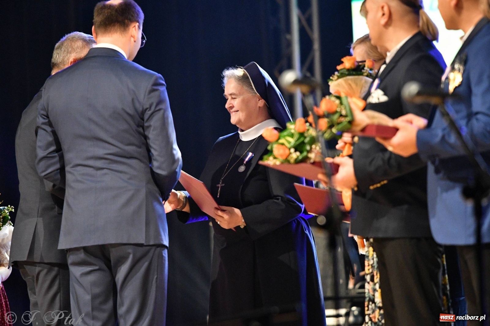 Zdjęcie w galerii na portalu naszraciborz.pl: Gala z okazji raciborskich Ogólnopolskich Obchodów Dni Praw Dziecka [FOTO i WIDEO] wiadomości z regionu