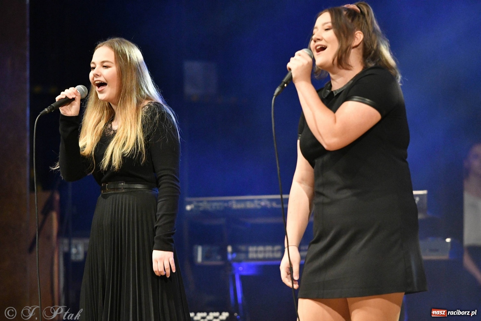 Zdjęcie w galerii na portalu naszraciborz.pl: Gala z okazji raciborskich Ogólnopolskich Obchodów Dni Praw Dziecka [FOTO i WIDEO] wiadomości z regionu