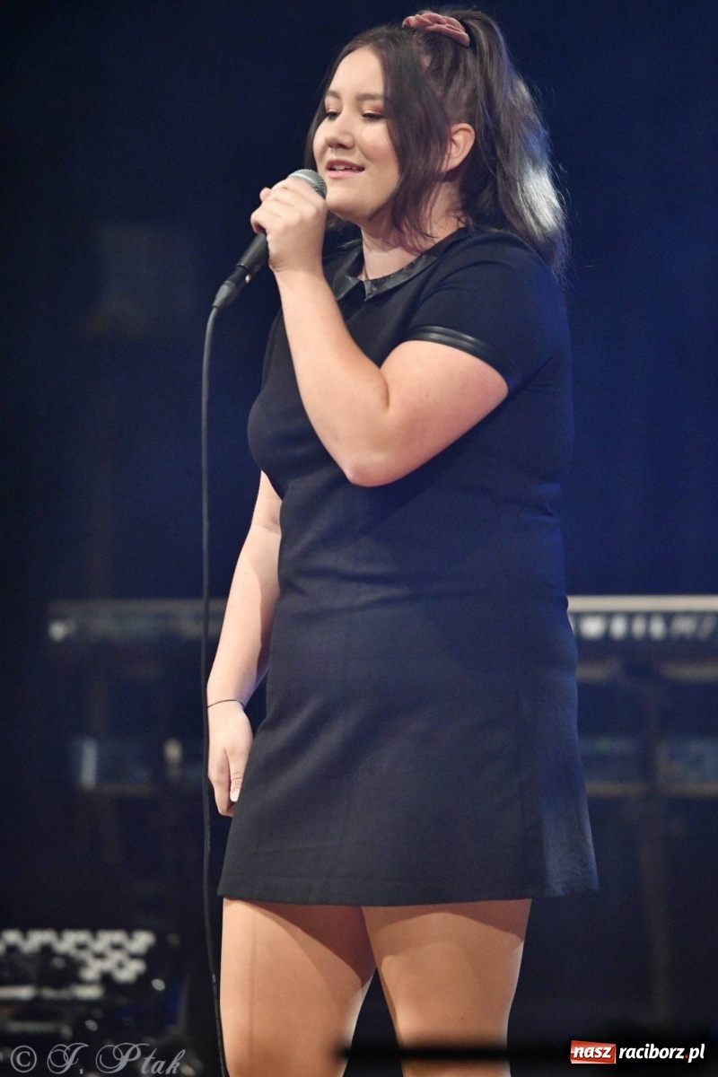 Zdjęcie w galerii na portalu naszraciborz.pl: Gala z okazji raciborskich Ogólnopolskich Obchodów Dni Praw Dziecka [FOTO i WIDEO] wiadomości z regionu