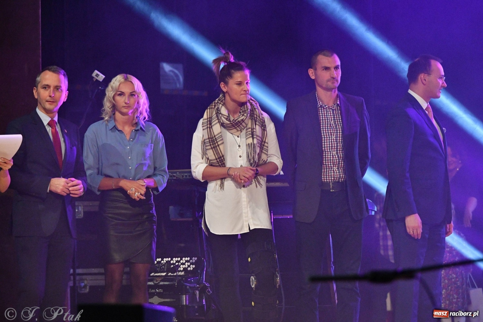 Zdjęcie w galerii na portalu naszraciborz.pl: Gala z okazji raciborskich Ogólnopolskich Obchodów Dni Praw Dziecka [FOTO i WIDEO] wiadomości z regionu