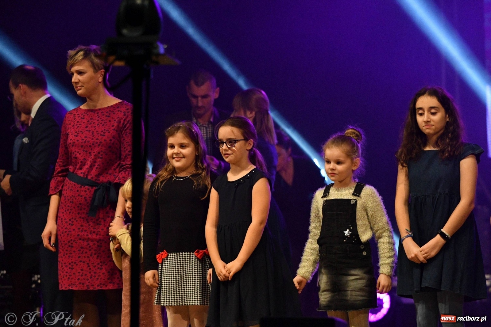 Zdjęcie w galerii na portalu naszraciborz.pl: Gala z okazji raciborskich Ogólnopolskich Obchodów Dni Praw Dziecka [FOTO i WIDEO] wiadomości z regionu