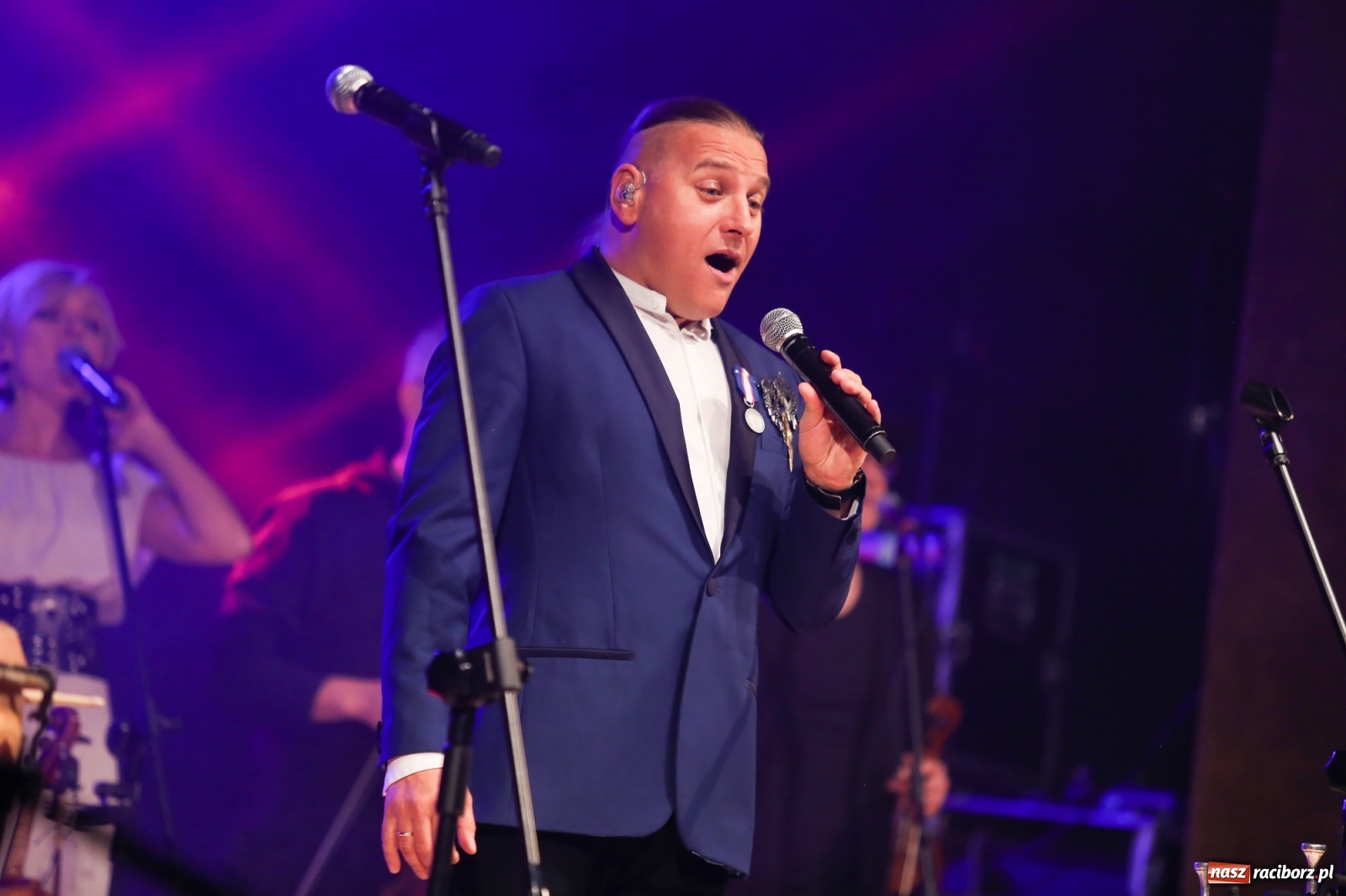 Zdjęcie w galerii na portalu naszraciborz.pl: Golec uOrkiestra zagrała w RCK [FOTO i WIDEO] wiadomości z regionu