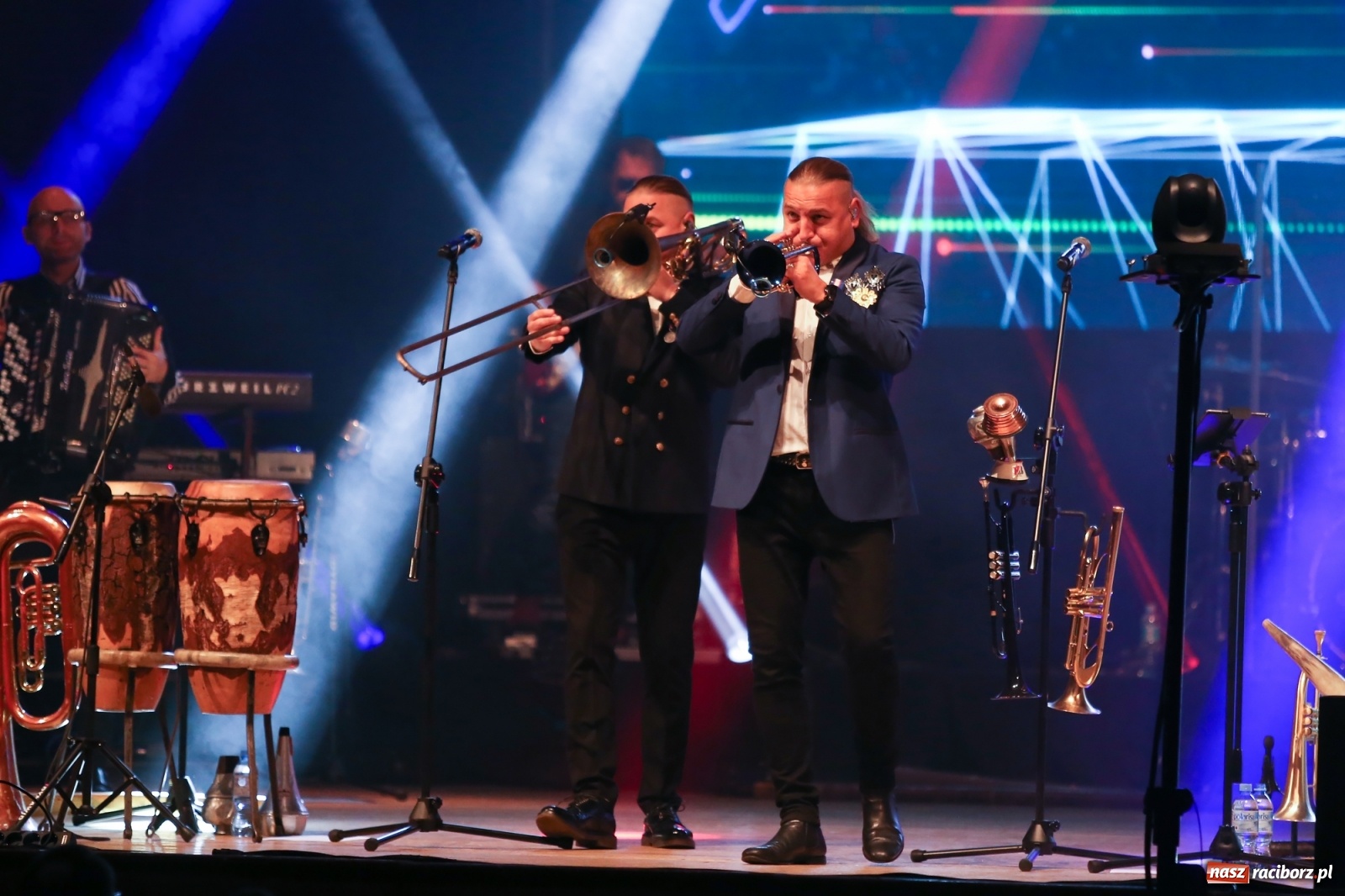 Zdjęcie w galerii na portalu naszraciborz.pl: Golec uOrkiestra zagrała w RCK [FOTO i WIDEO] wiadomości z regionu