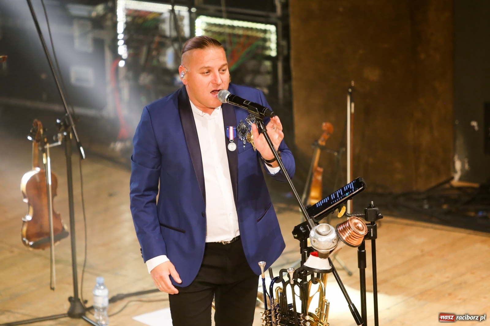 Zdjęcie w galerii na portalu naszraciborz.pl: Golec uOrkiestra zagrała w RCK [FOTO i WIDEO] wiadomości z regionu