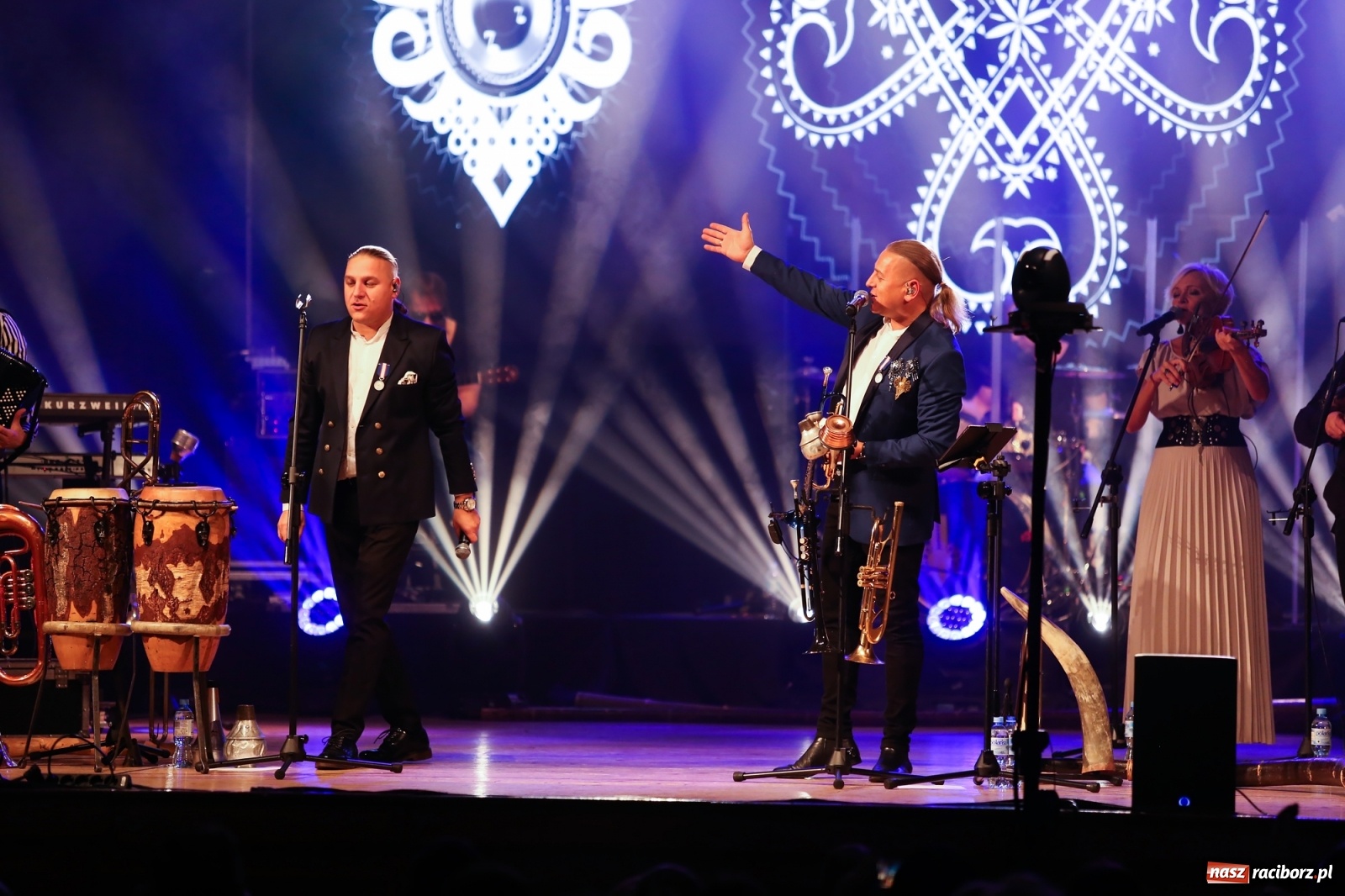 Zdjęcie w galerii na portalu naszraciborz.pl: Golec uOrkiestra zagrała w RCK [FOTO i WIDEO] wiadomości z regionu