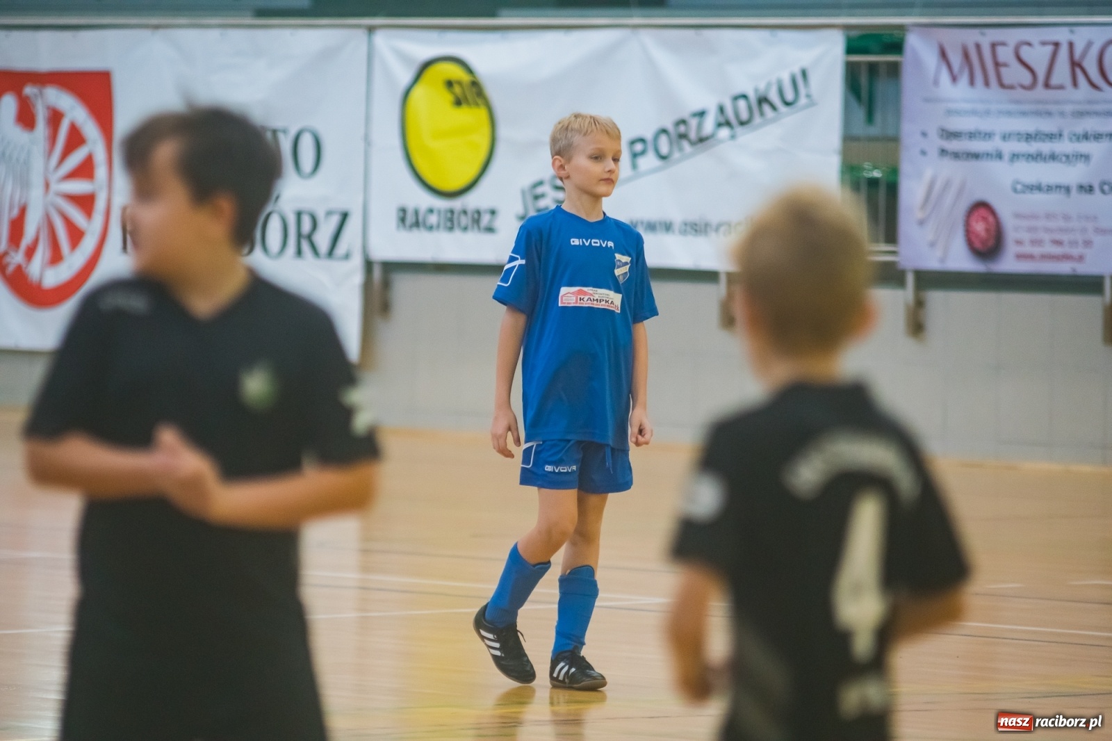 Zdjęcie w galerii na portalu naszraciborz.pl: Orliki młodsze walczyły w Arenie Rafako. Górnik Zabrze z Pucharem Prezesa [FOTO i WIDEO] wiadomości z regionu
