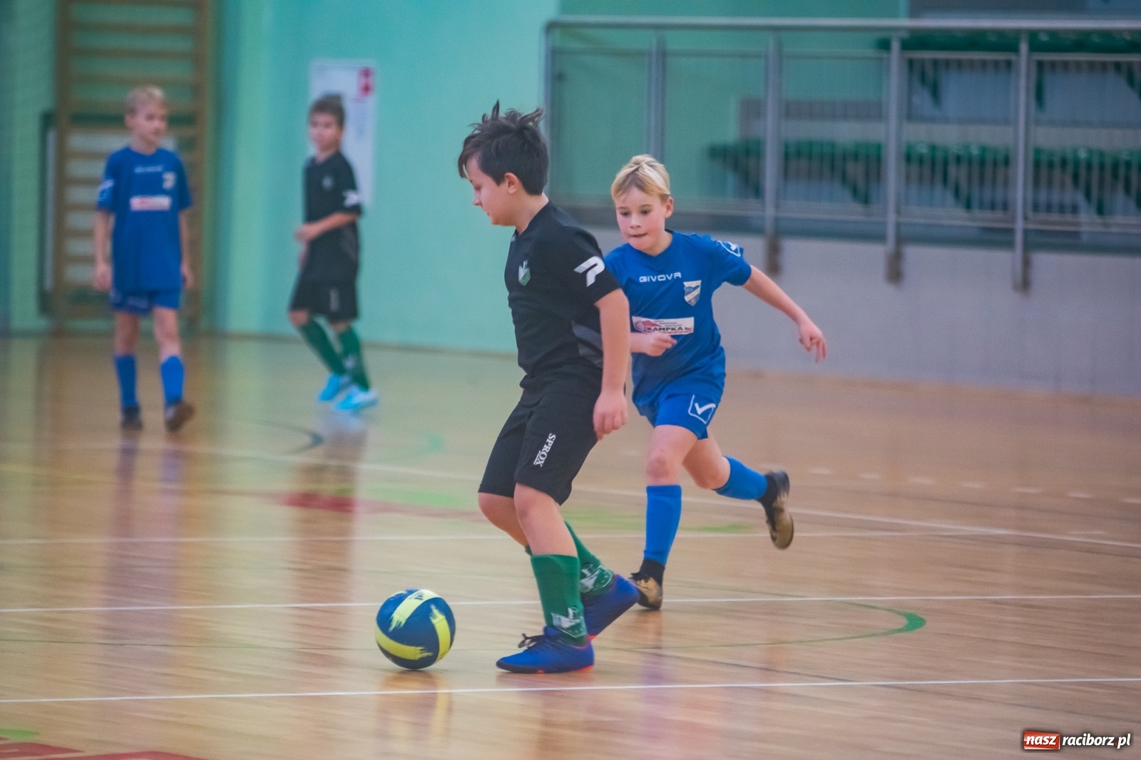 Zdjęcie w galerii na portalu naszraciborz.pl: Orliki młodsze walczyły w Arenie Rafako. Górnik Zabrze z Pucharem Prezesa [FOTO i WIDEO] wiadomości z regionu