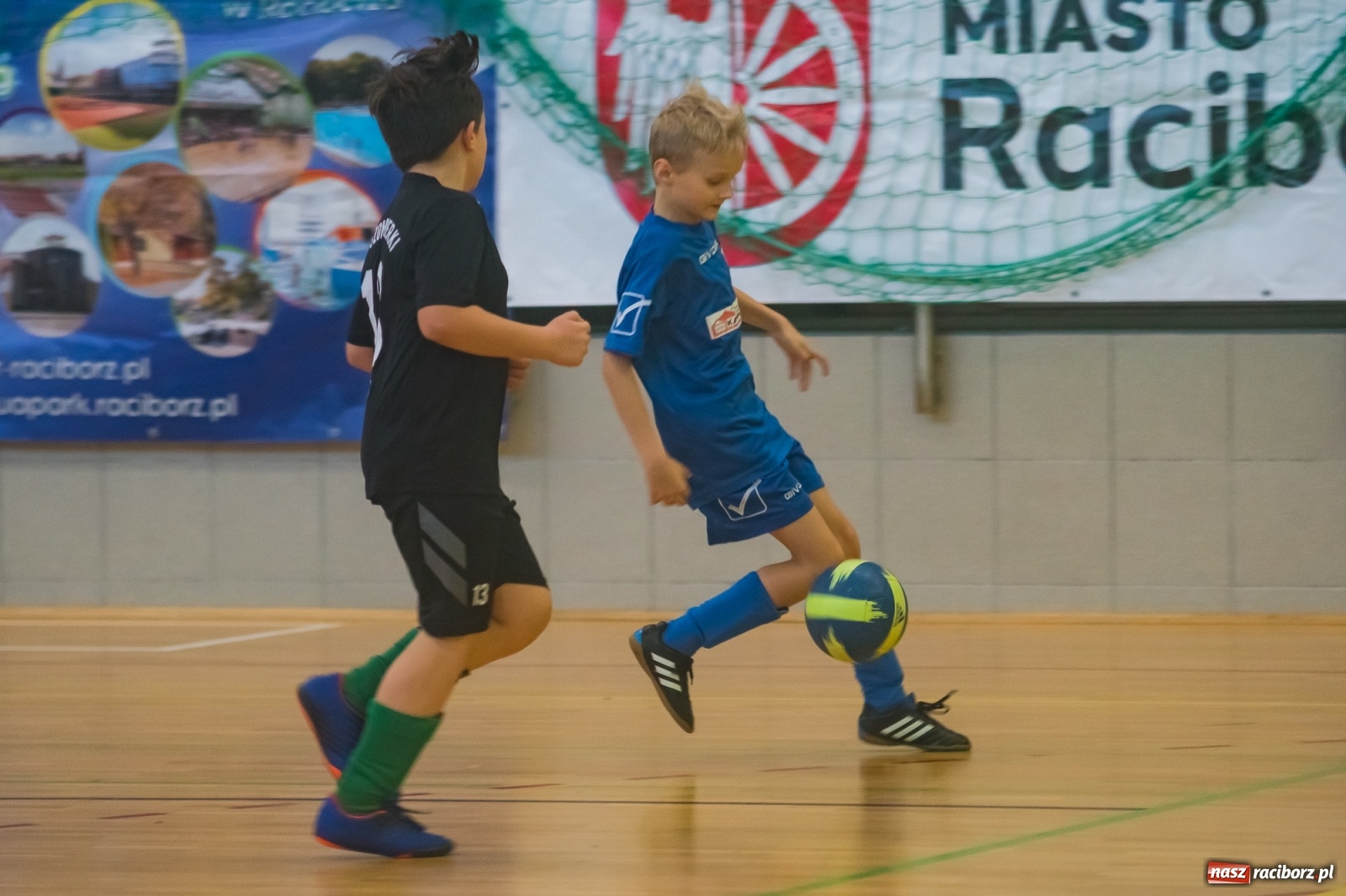 Zdjęcie w galerii na portalu naszraciborz.pl: Orliki młodsze walczyły w Arenie Rafako. Górnik Zabrze z Pucharem Prezesa [FOTO i WIDEO] wiadomości z regionu