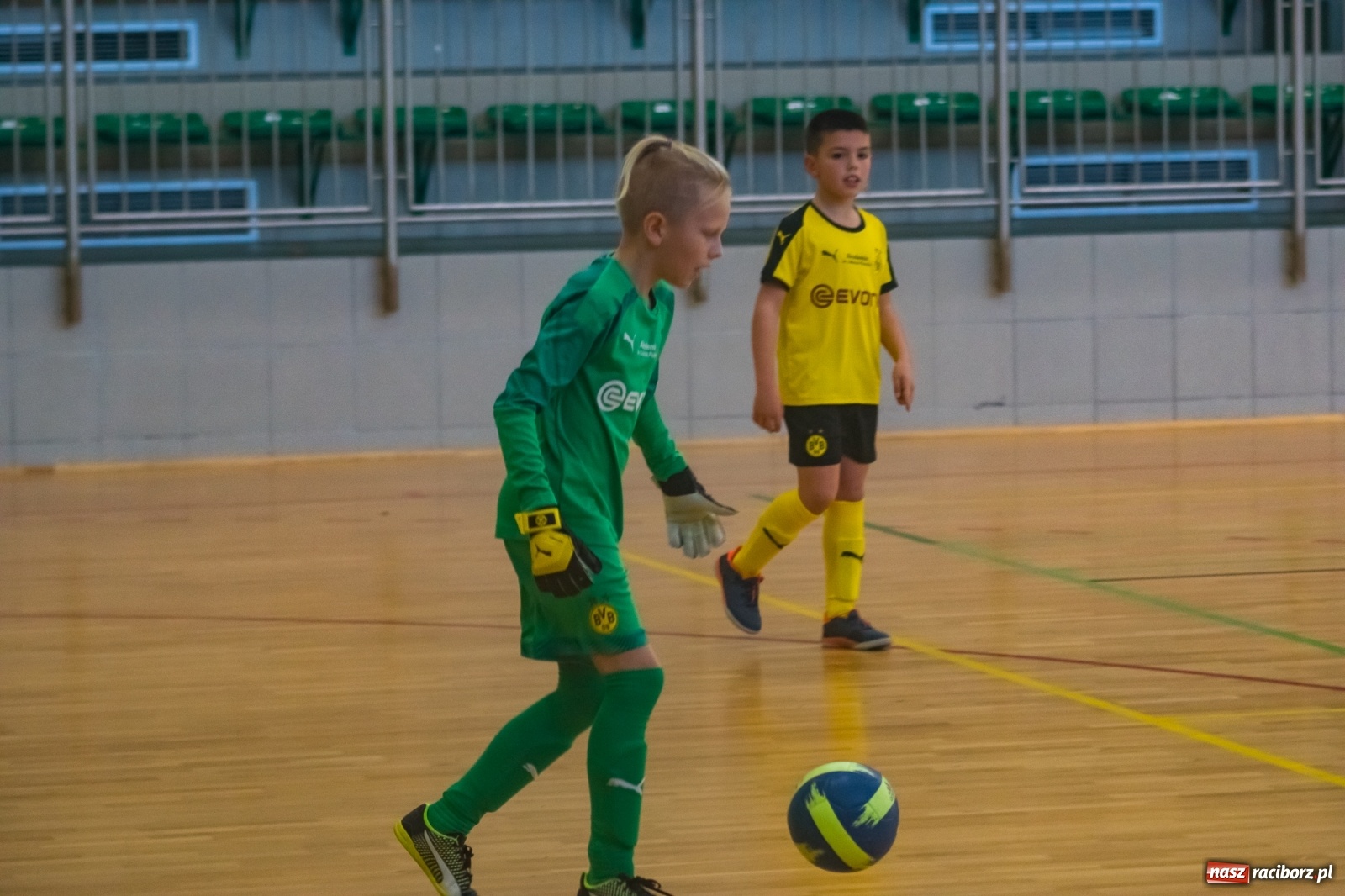 Zdjęcie w galerii na portalu naszraciborz.pl: Orliki młodsze walczyły w Arenie Rafako. Górnik Zabrze z Pucharem Prezesa [FOTO i WIDEO] wiadomości z regionu