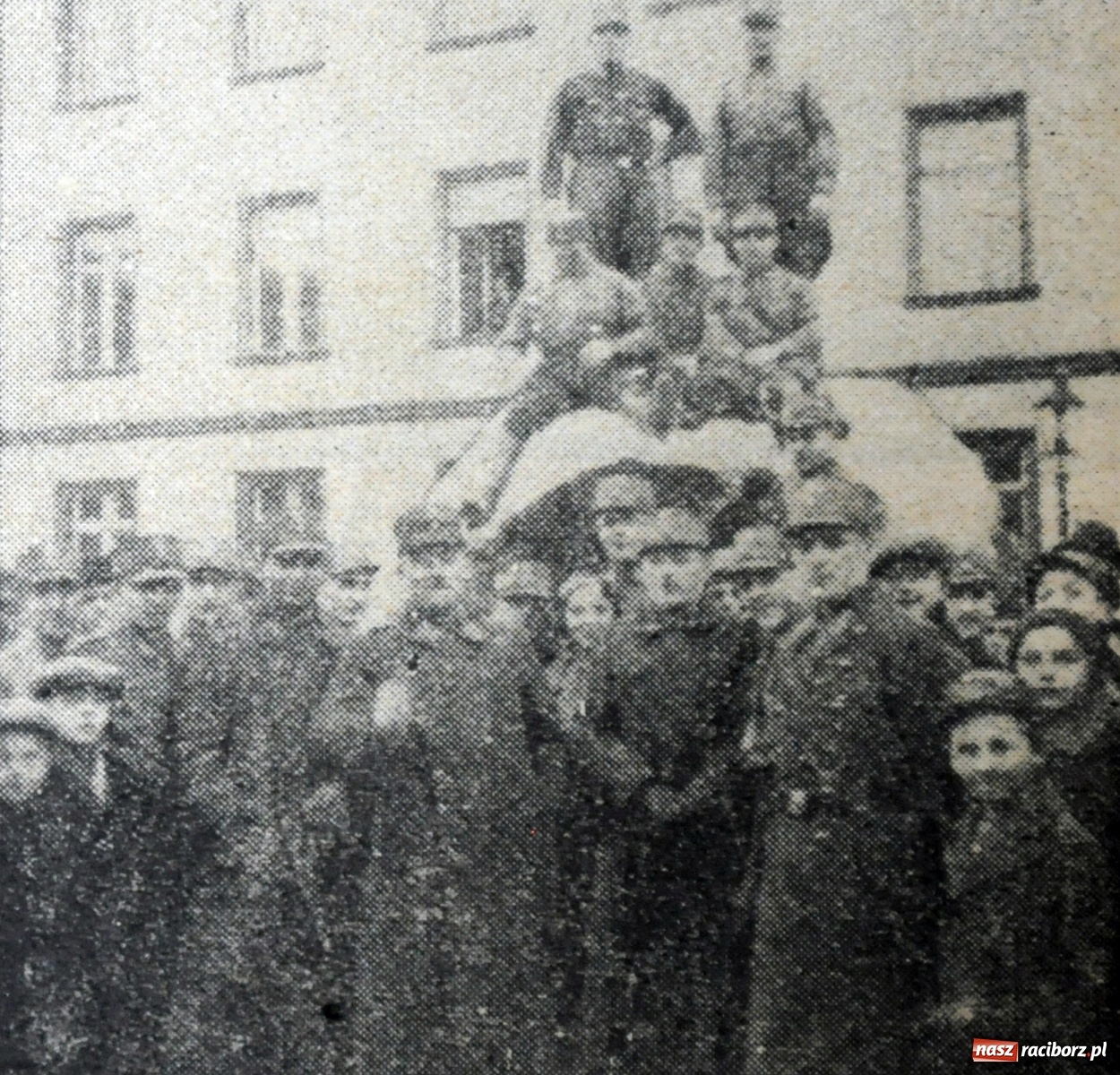 Zdjęcie w galerii na portalu naszraciborz.pl: Operacja głaz. Nazistowska przeszłość pomnika przyrody z miasta Ratibor wiadomości z regionu