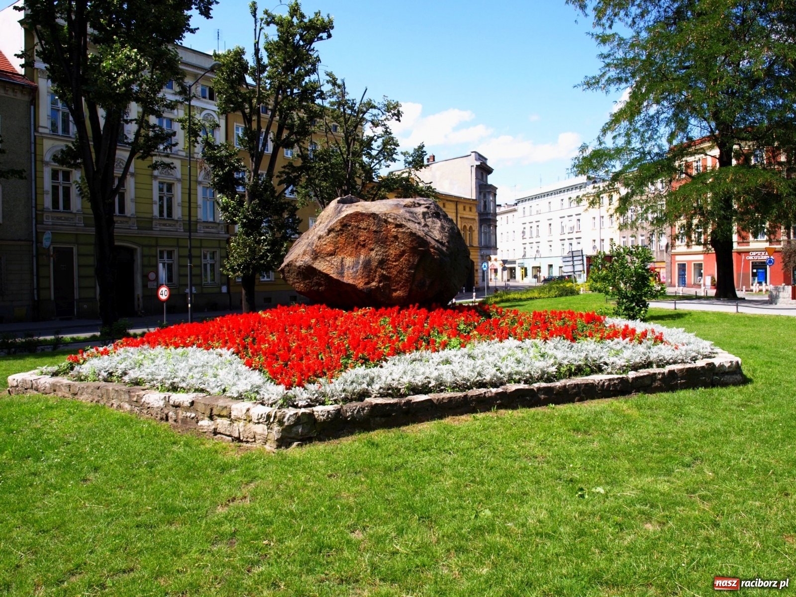 Zdjęcie w galerii na portalu naszraciborz.pl: Operacja głaz. Nazistowska przeszłość pomnika przyrody z miasta Ratibor wiadomości z regionu