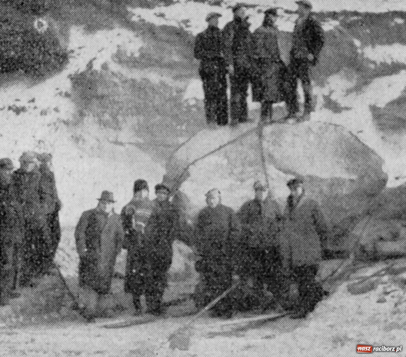 Zdjęcie w galerii na portalu naszraciborz.pl: Operacja głaz. Nazistowska przeszłość pomnika przyrody z miasta Ratibor wiadomości z regionu