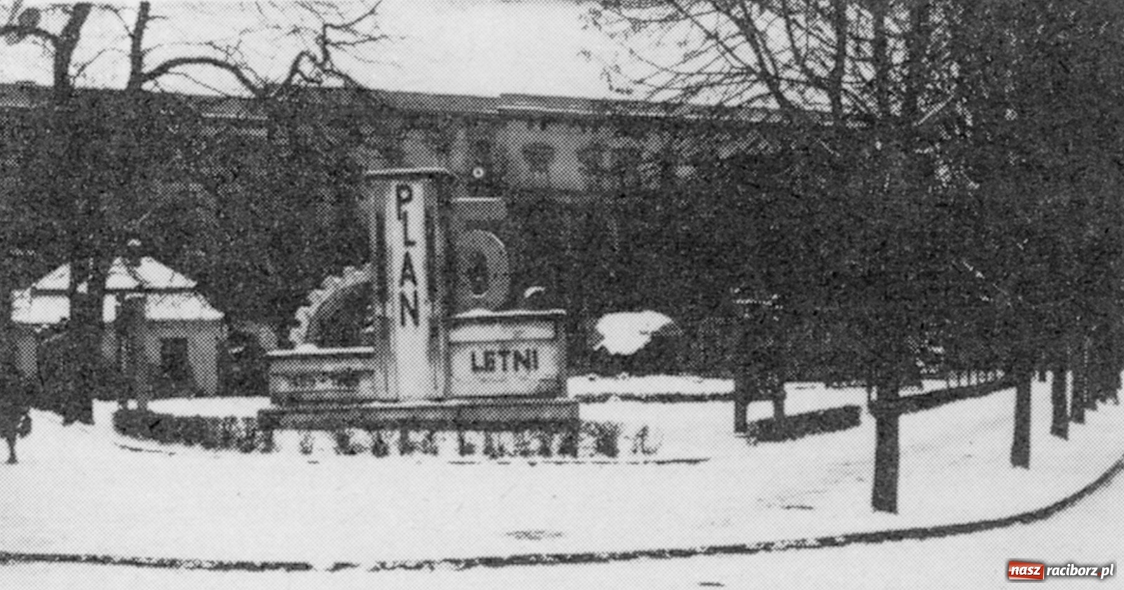 Zdjęcie w galerii na portalu naszraciborz.pl: Operacja głaz. Nazistowska przeszłość pomnika przyrody z miasta Ratibor wiadomości z regionu