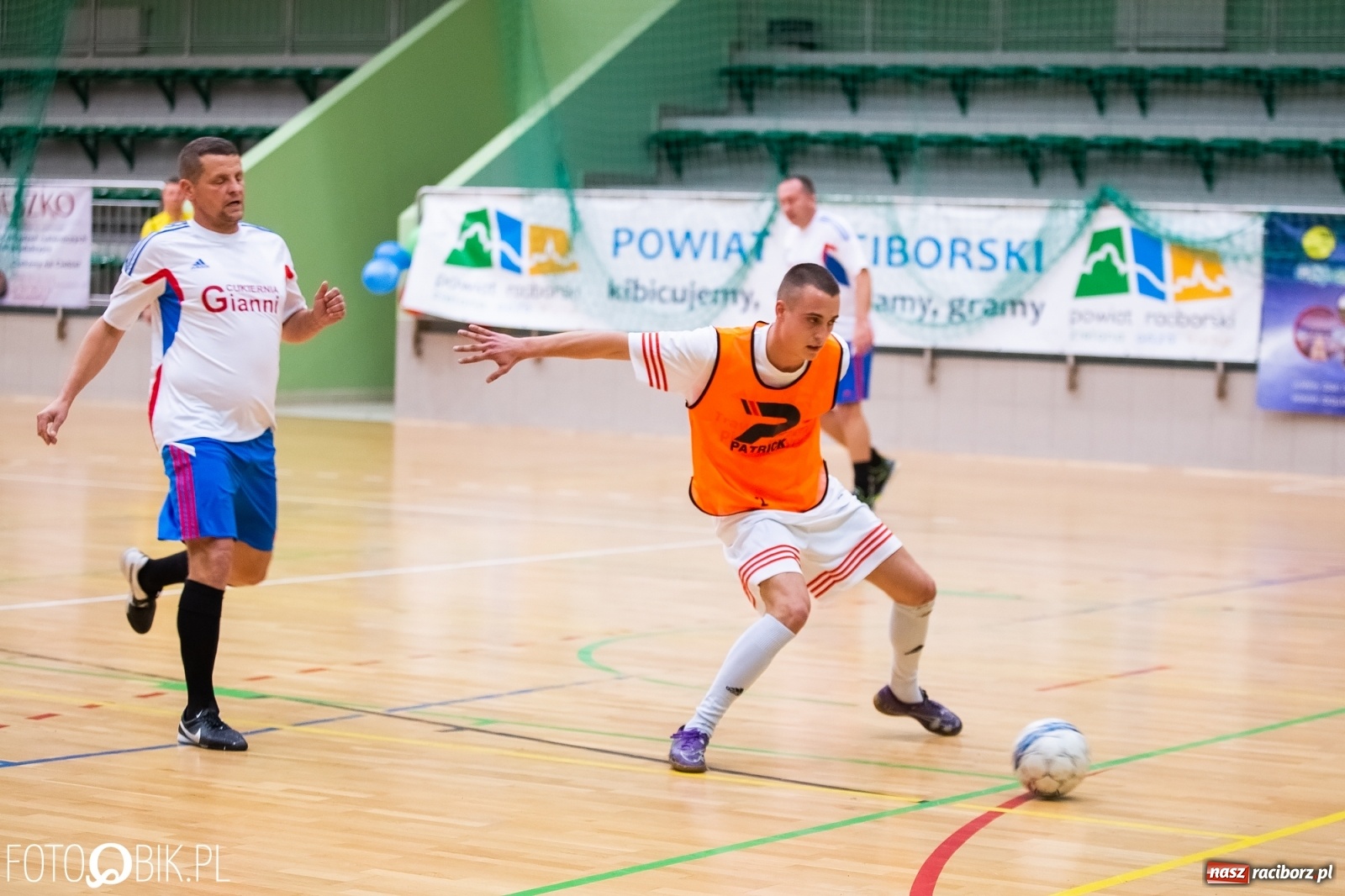 Zdjęcie w galerii na portalu naszraciborz.pl: Niedzielny maraton z HLPN [FOTO] wiadomości z regionu