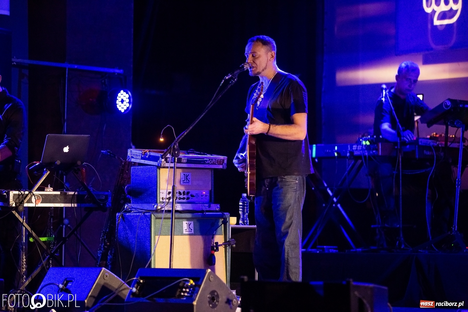 Zdjęcie w galerii na portalu naszraciborz.pl: Zespół Lao Che zagrał w Raciborskim Centrum Kultury wiadomości z regionu