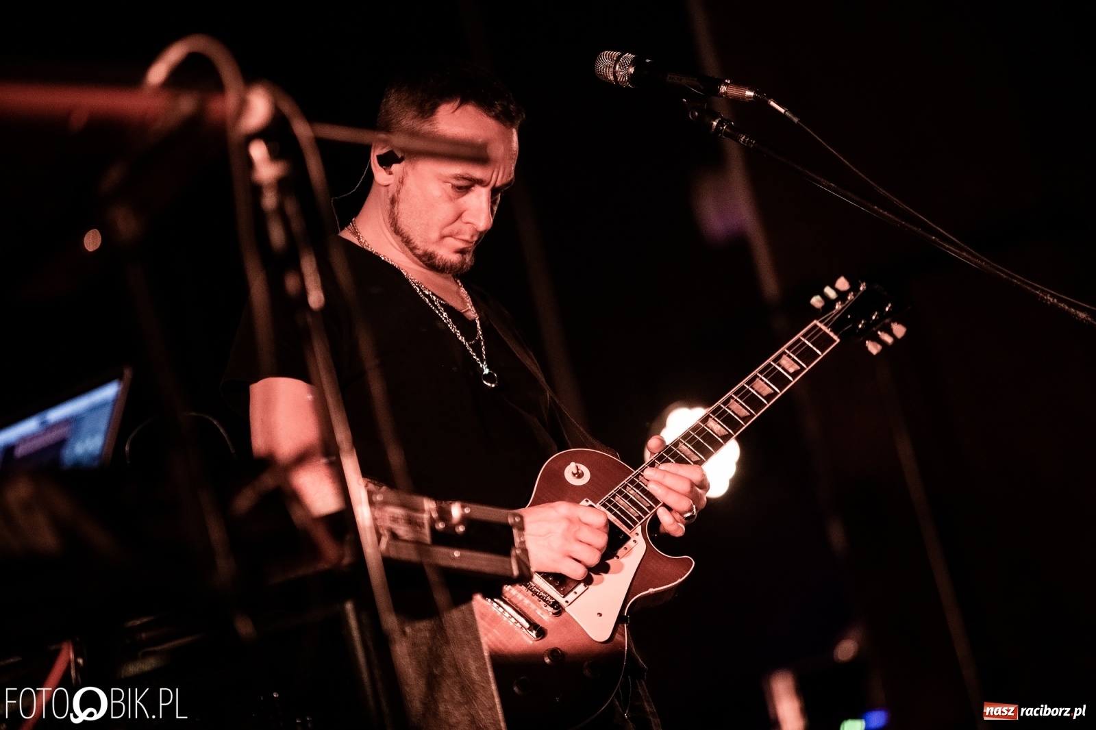 Zdjęcie w galerii na portalu naszraciborz.pl: Zespół Lao Che zagrał w Raciborskim Centrum Kultury wiadomości z regionu