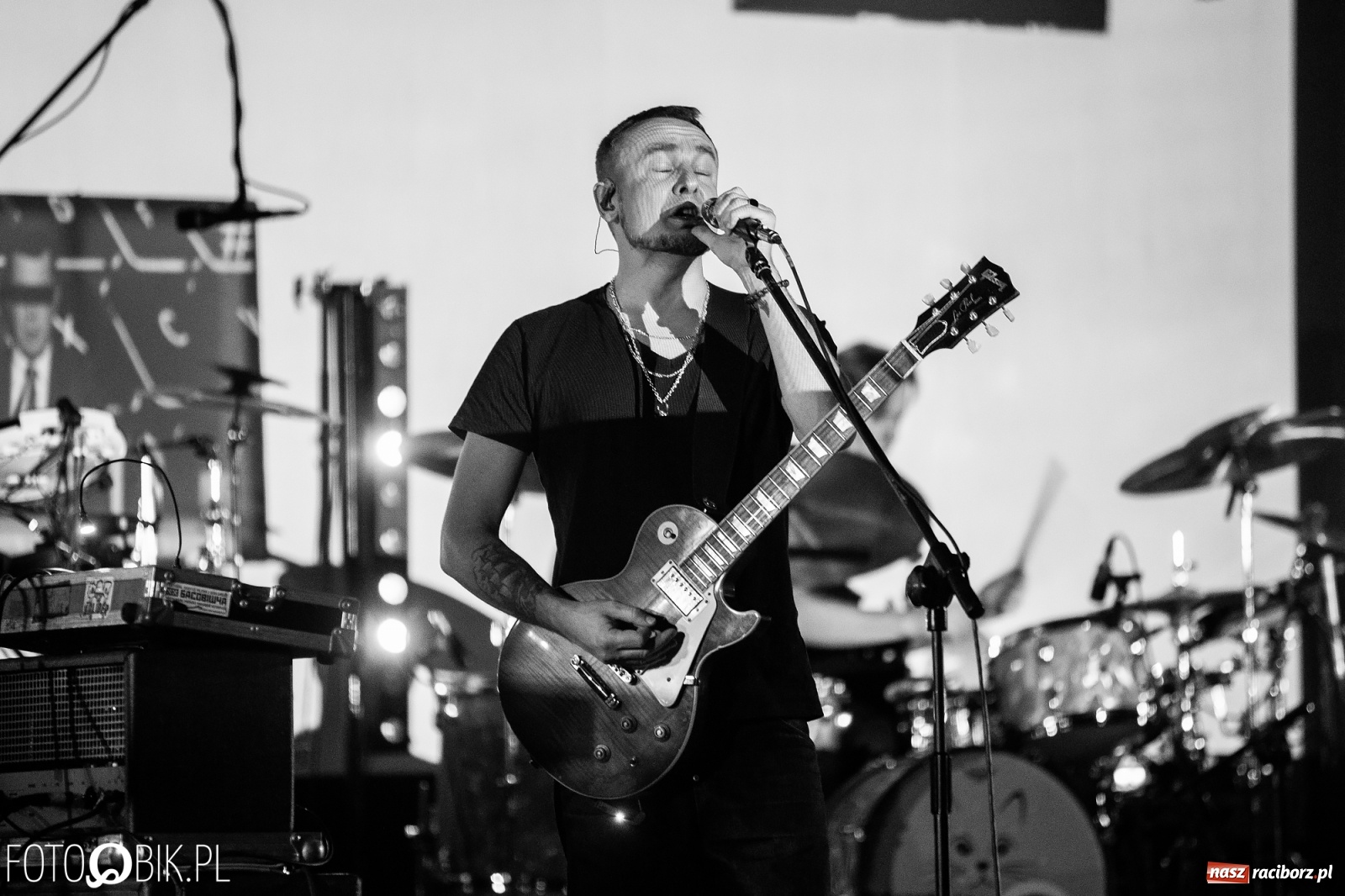 Zdjęcie w galerii na portalu naszraciborz.pl: Zespół Lao Che zagrał w Raciborskim Centrum Kultury wiadomości z regionu