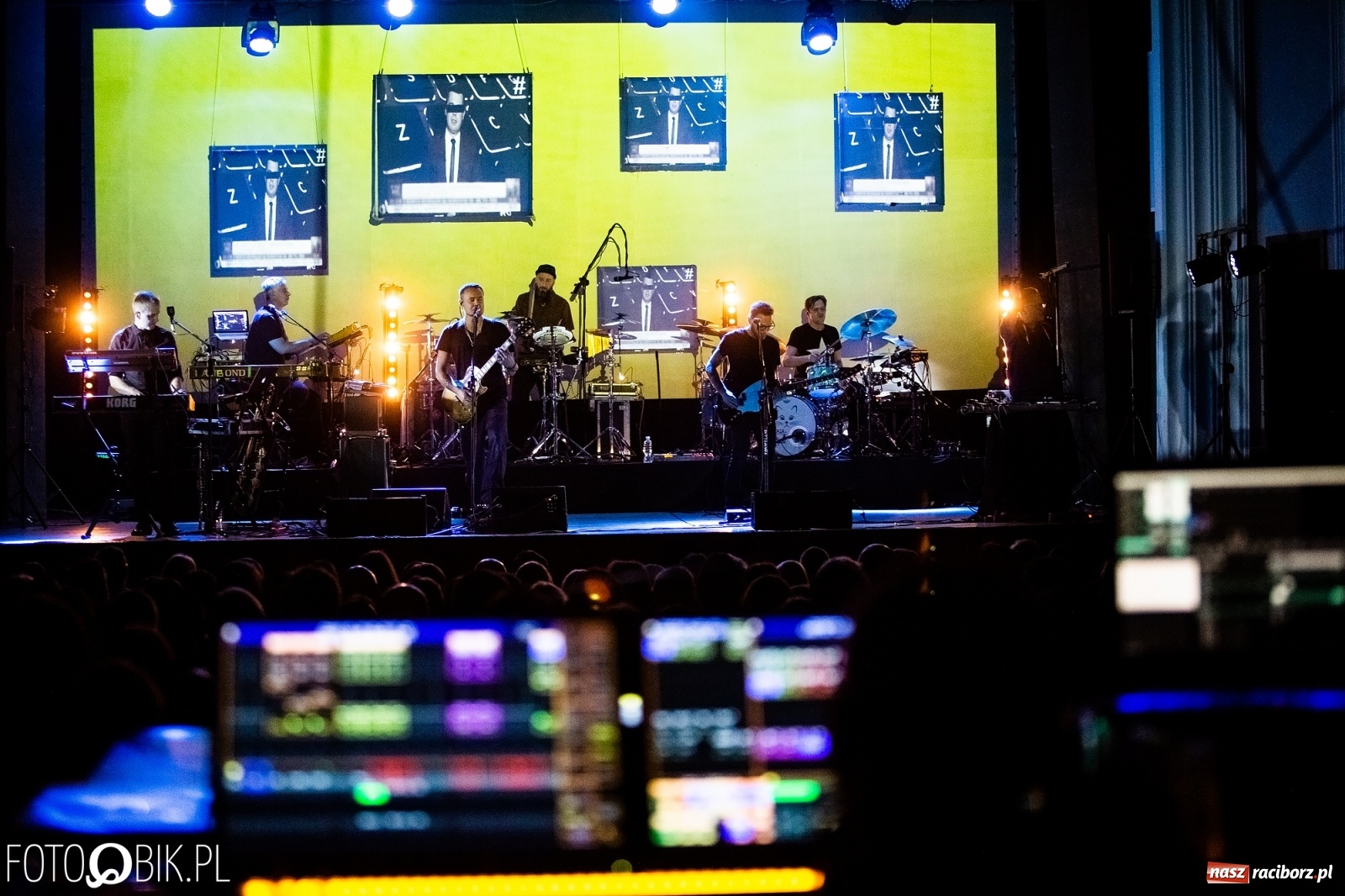 Zdjęcie w galerii na portalu naszraciborz.pl: Zespół Lao Che zagrał w Raciborskim Centrum Kultury wiadomości z regionu