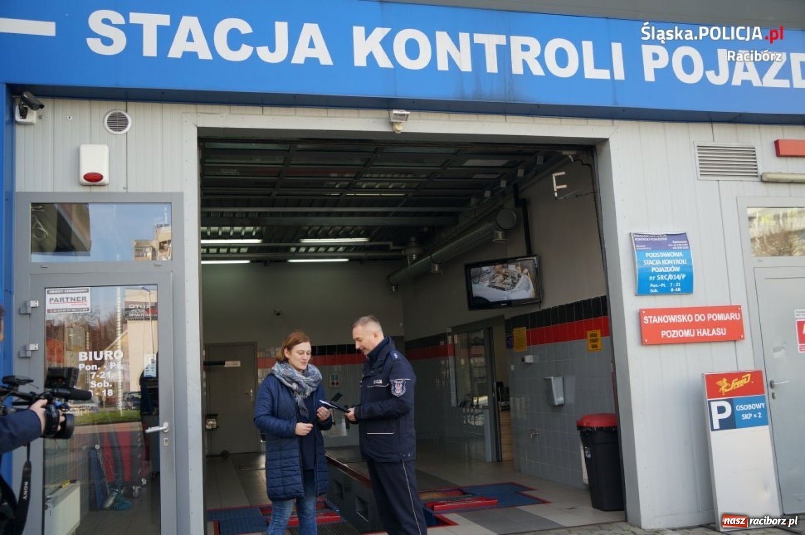 Zdjęcie w galerii na portalu naszraciborz.pl: Policja i diagnosta wspólnie kontrolowali ustawienie świateł wiadomości z regionu